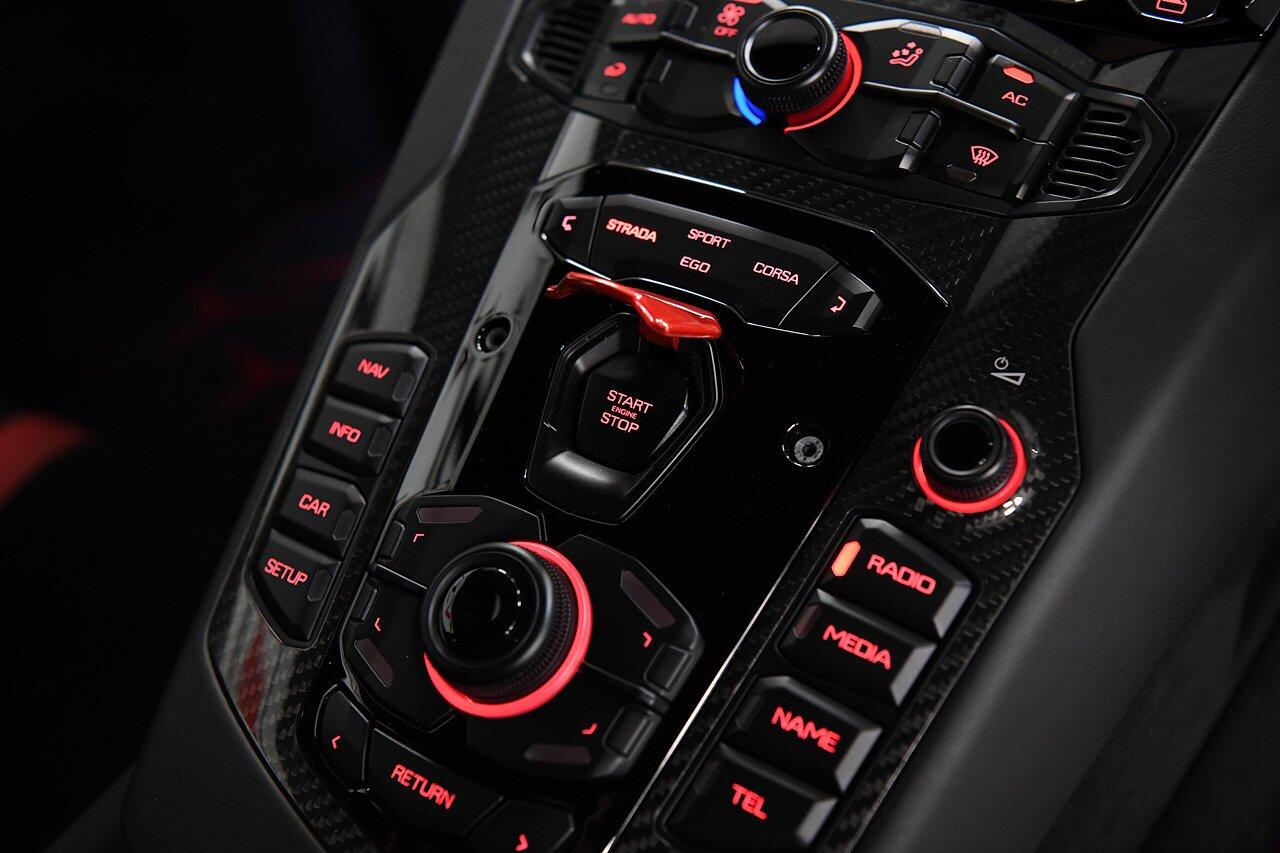 Lamborghini Aventador view 17