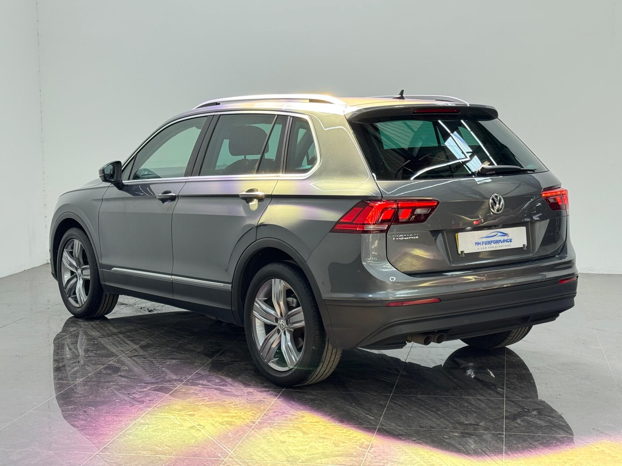 Volkswagen Tiguan view 41