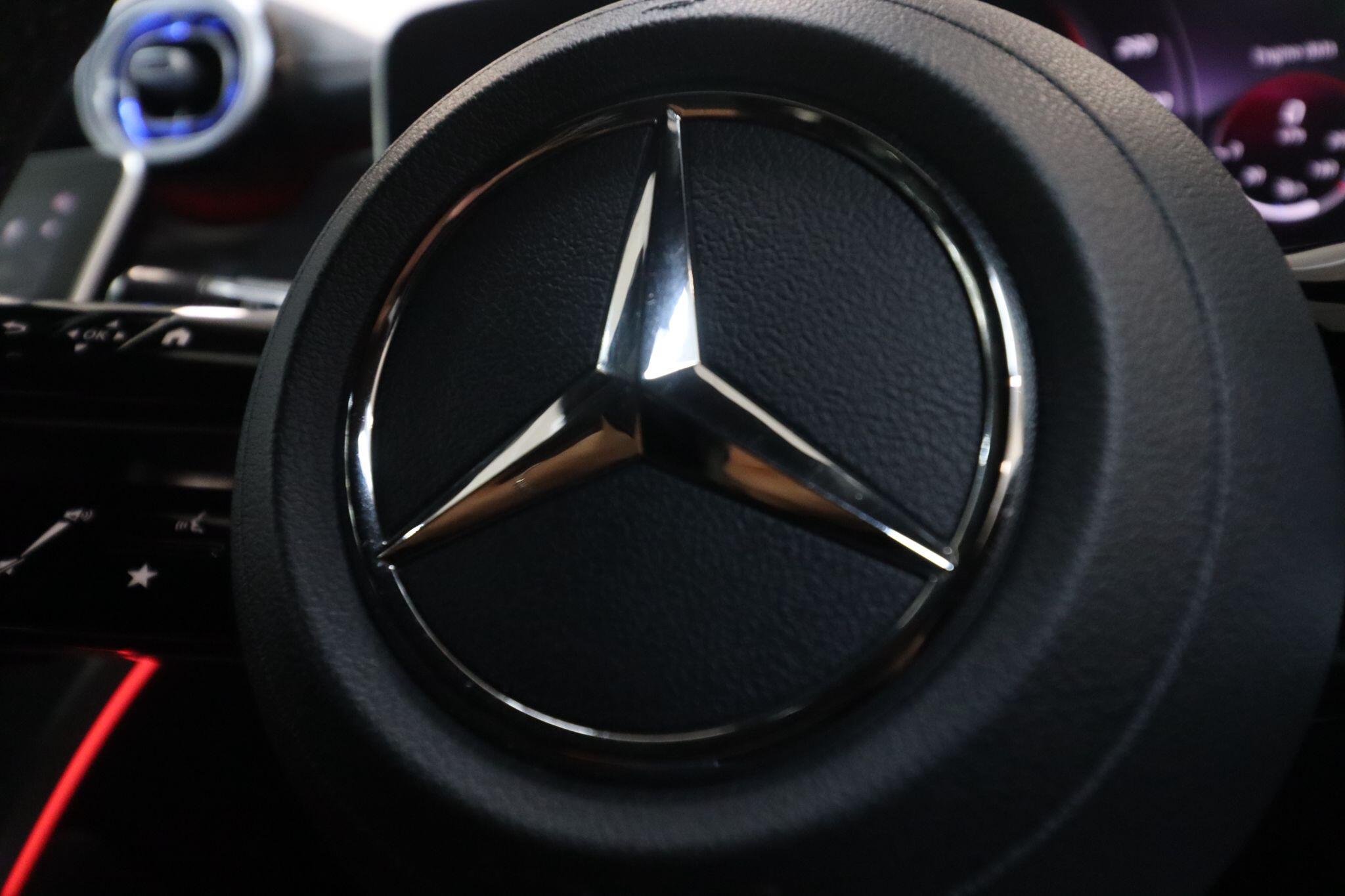 Mercedes-Benz GLC view 49
