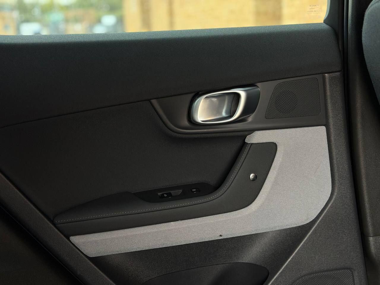 Polestar 2 view 29