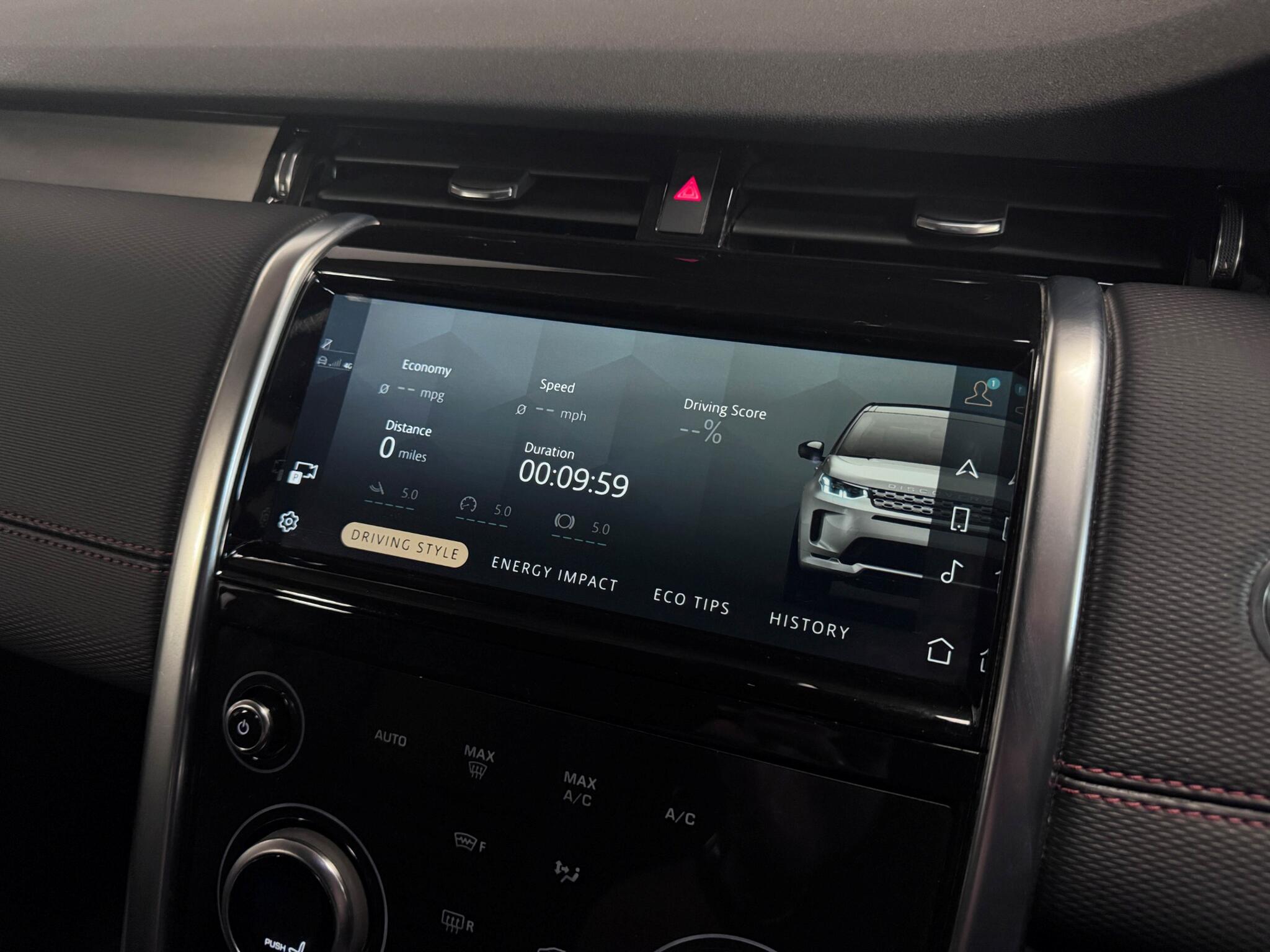 Land Rover Discovery Sport view 44