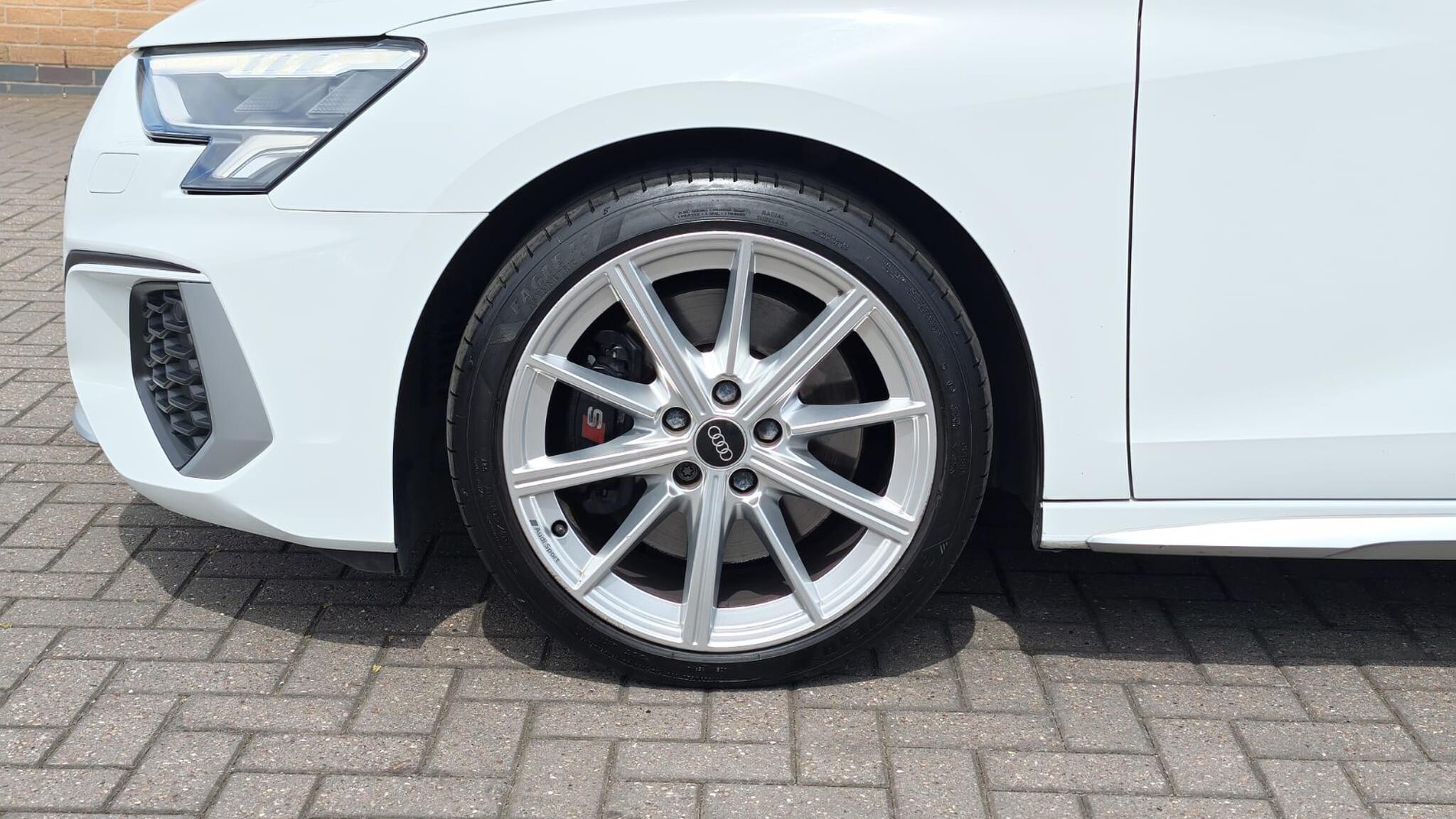 Audi Audi S3 view 12