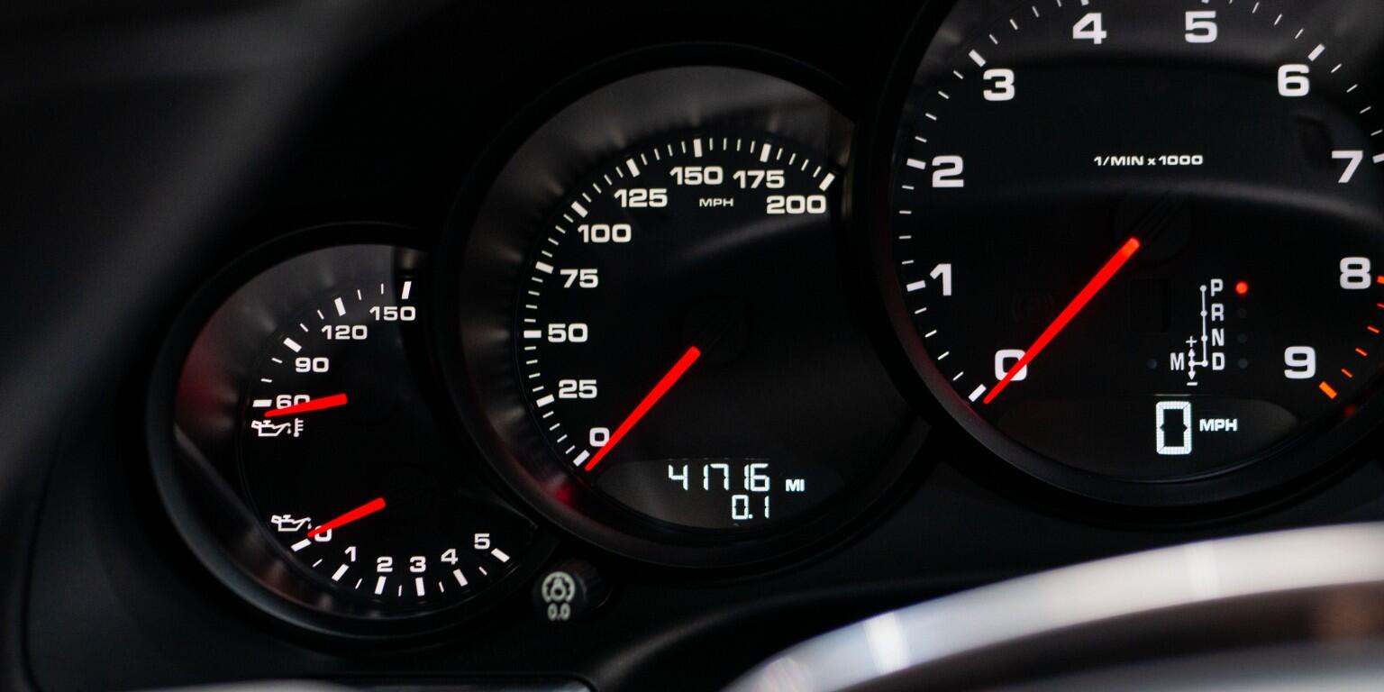 Porsche 911 view 30