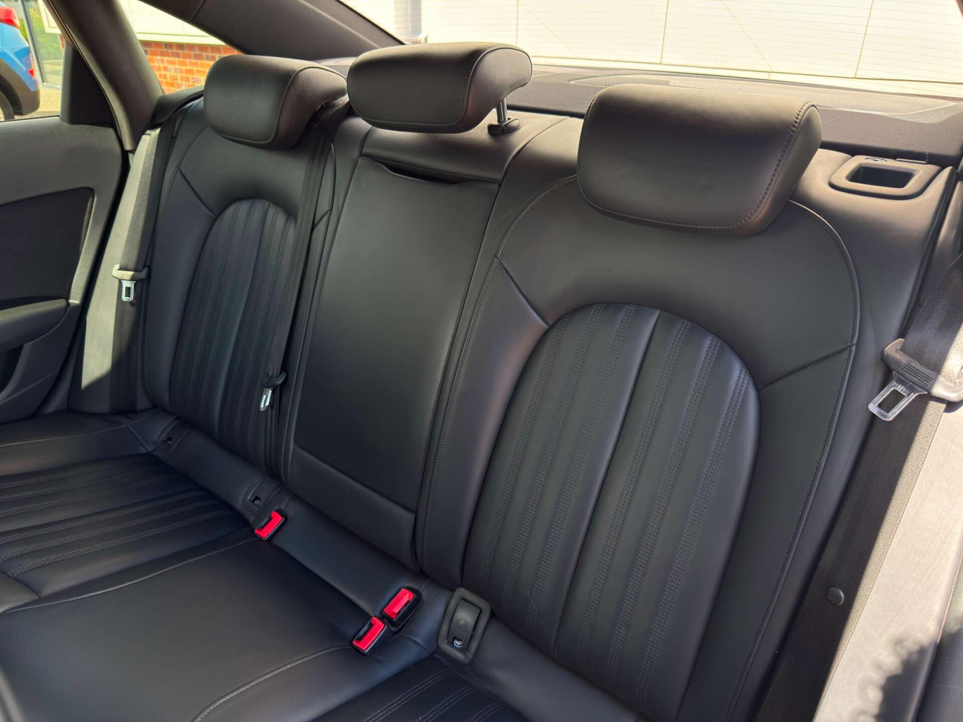 Audi A6 Saloon view 44