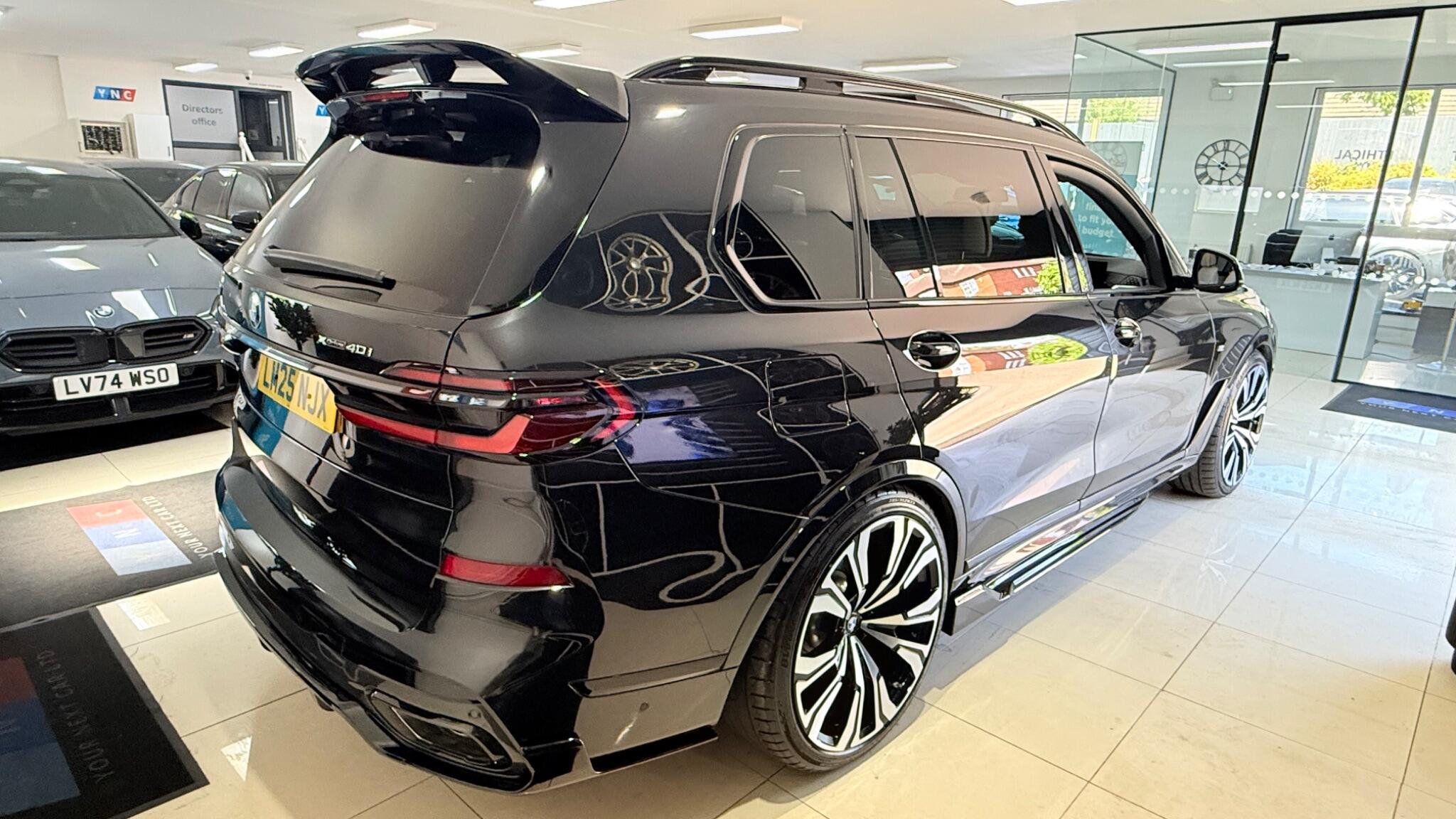 BMW X7 view 65