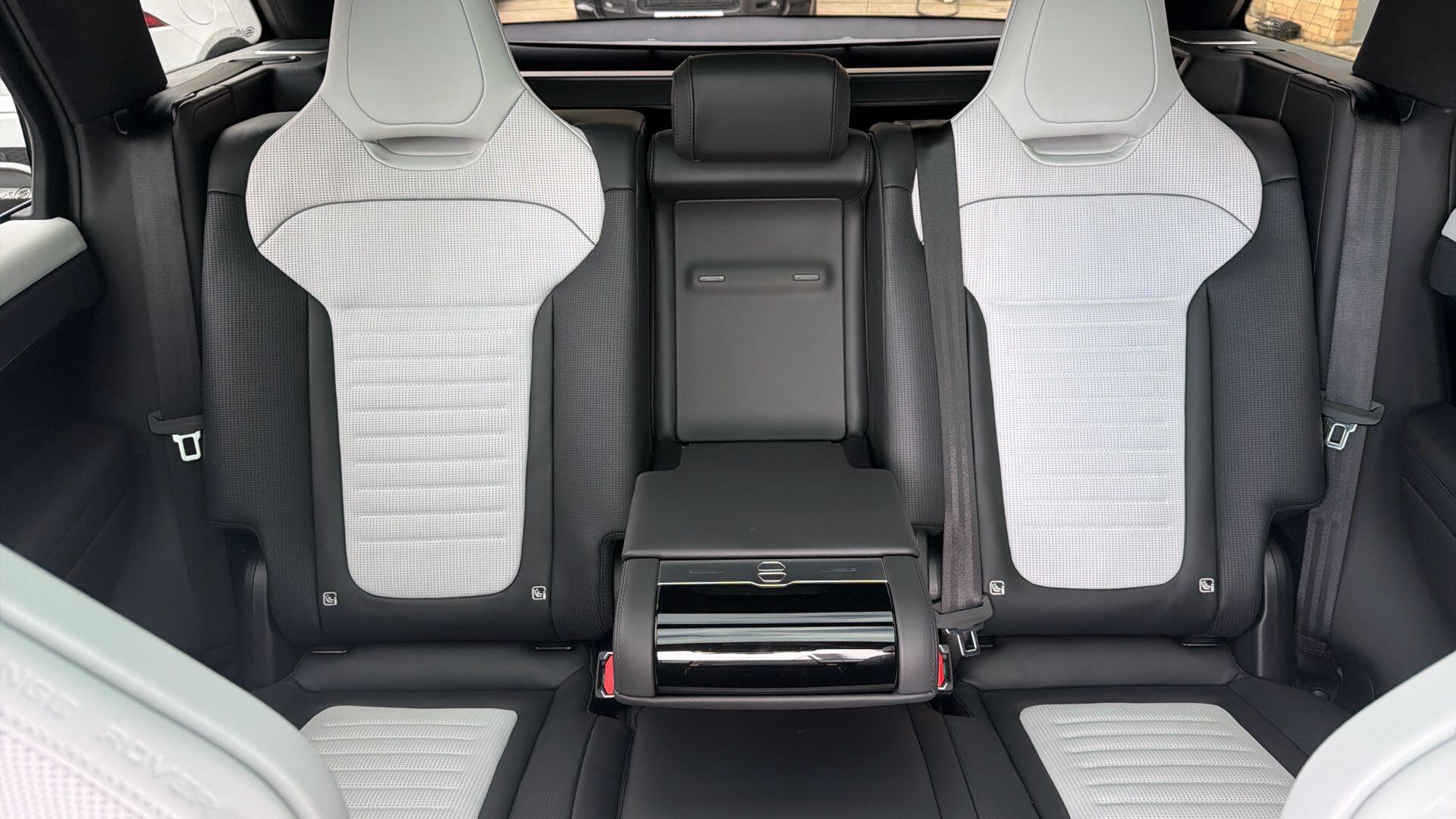 Land Rover Range Rover Sport view 45