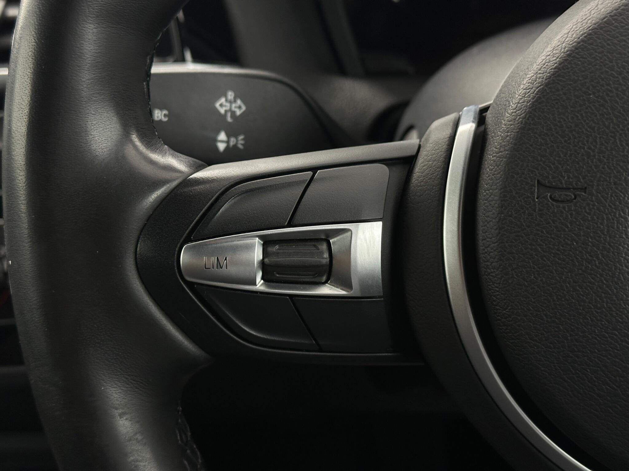 BMW 2 Series view 15