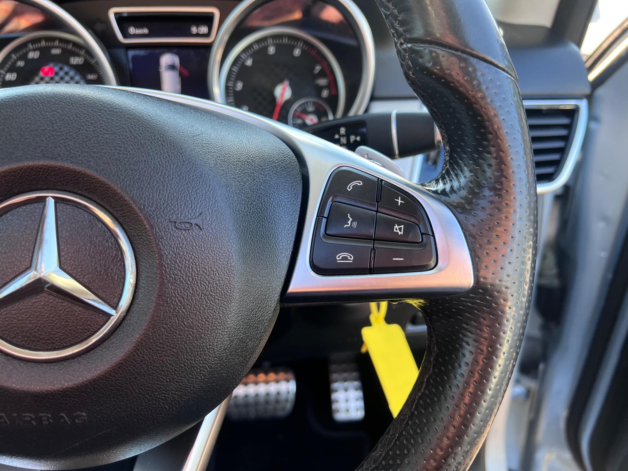 Mercedes-Benz Gle view 30