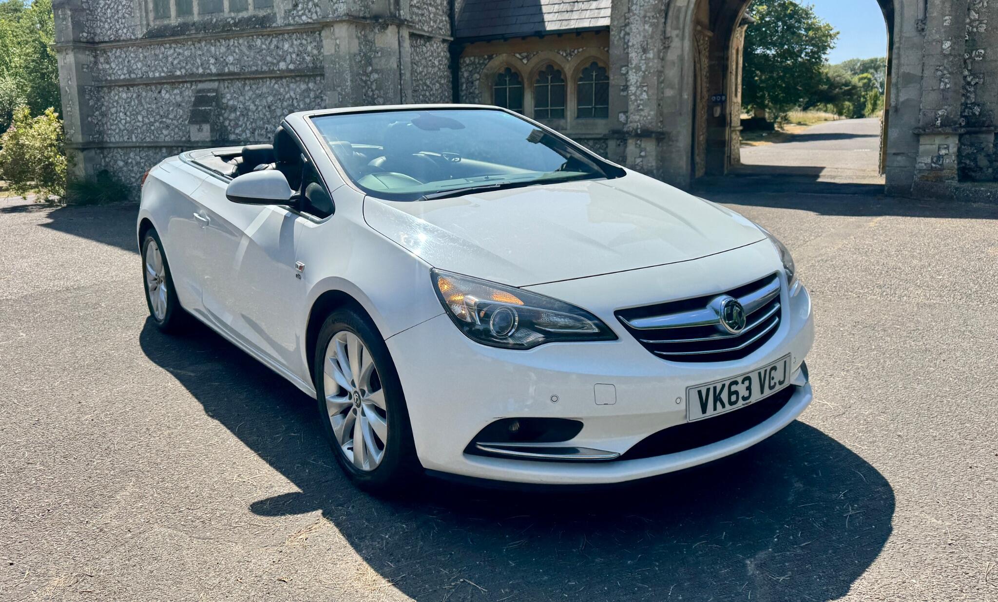 Vauxhall Cascada view 9