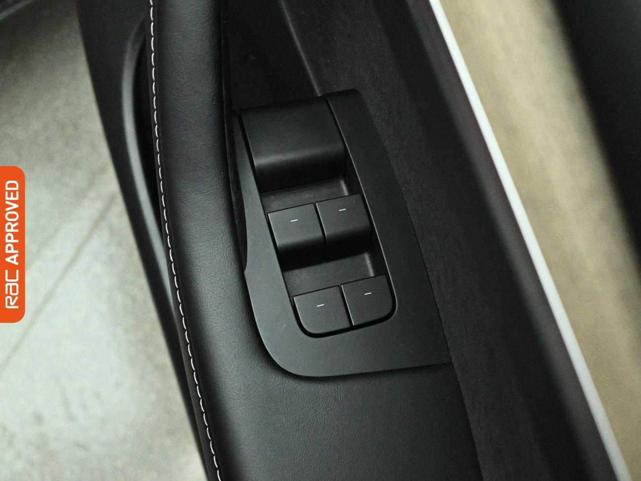 Tesla Model Y view 26