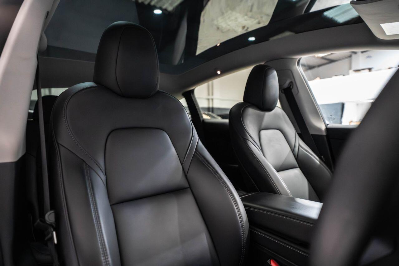 Tesla Model Y view 10
