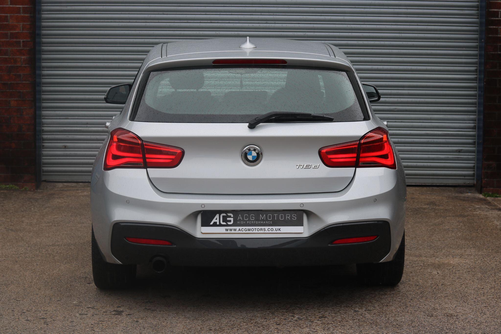 BMW 1 Series view 5