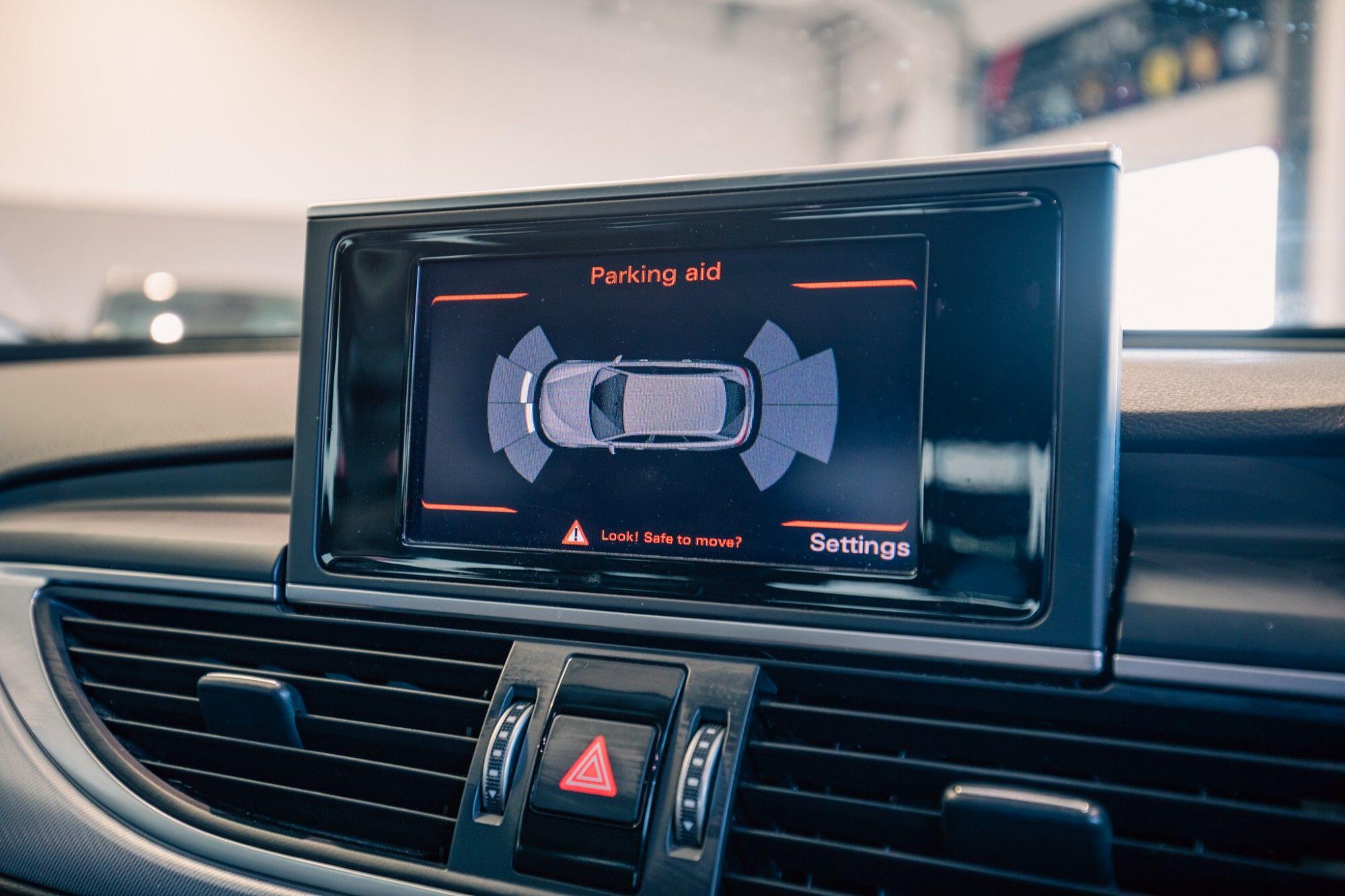 Audi A6 view 18