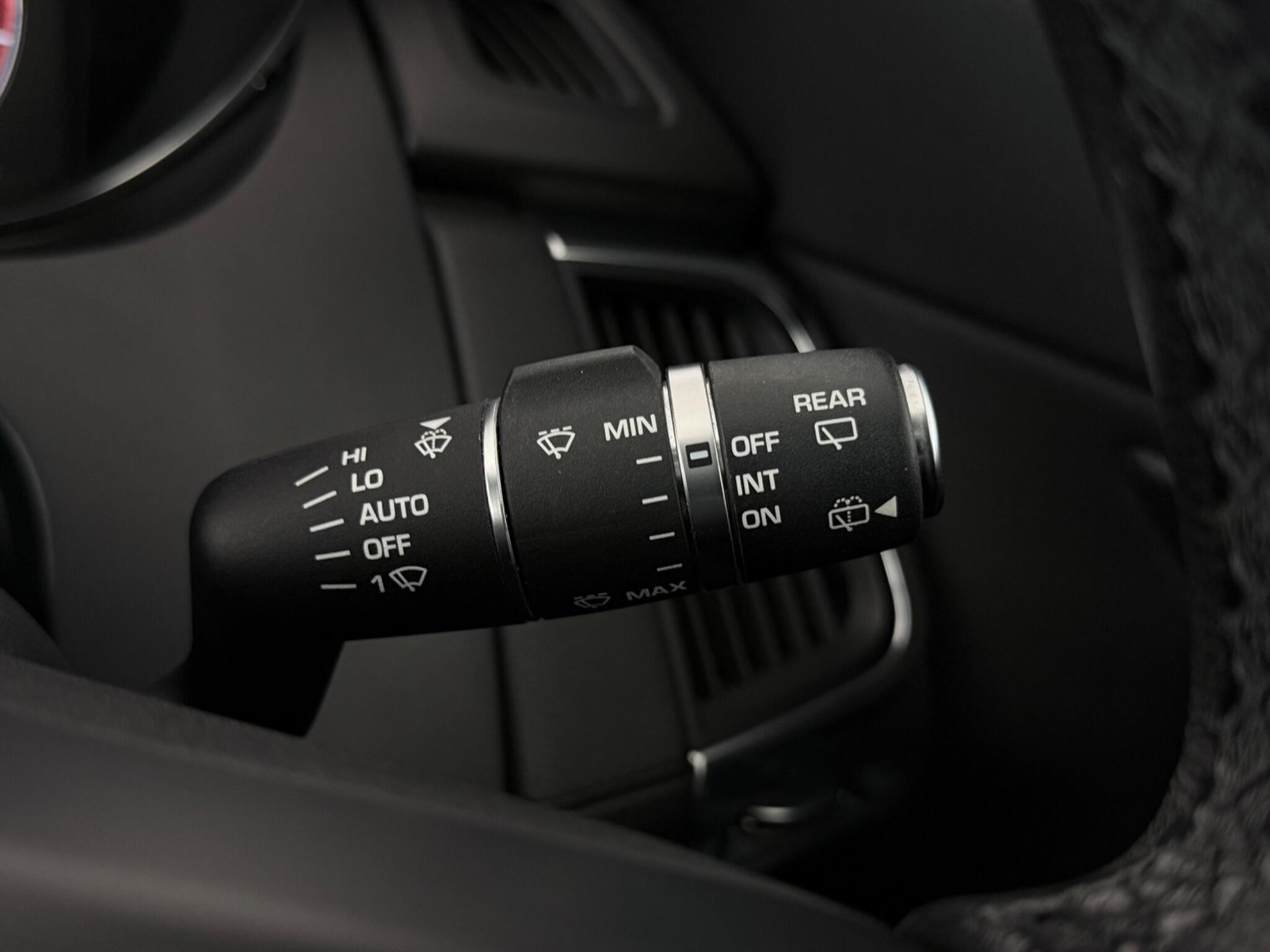 Jaguar E-Pace view 18