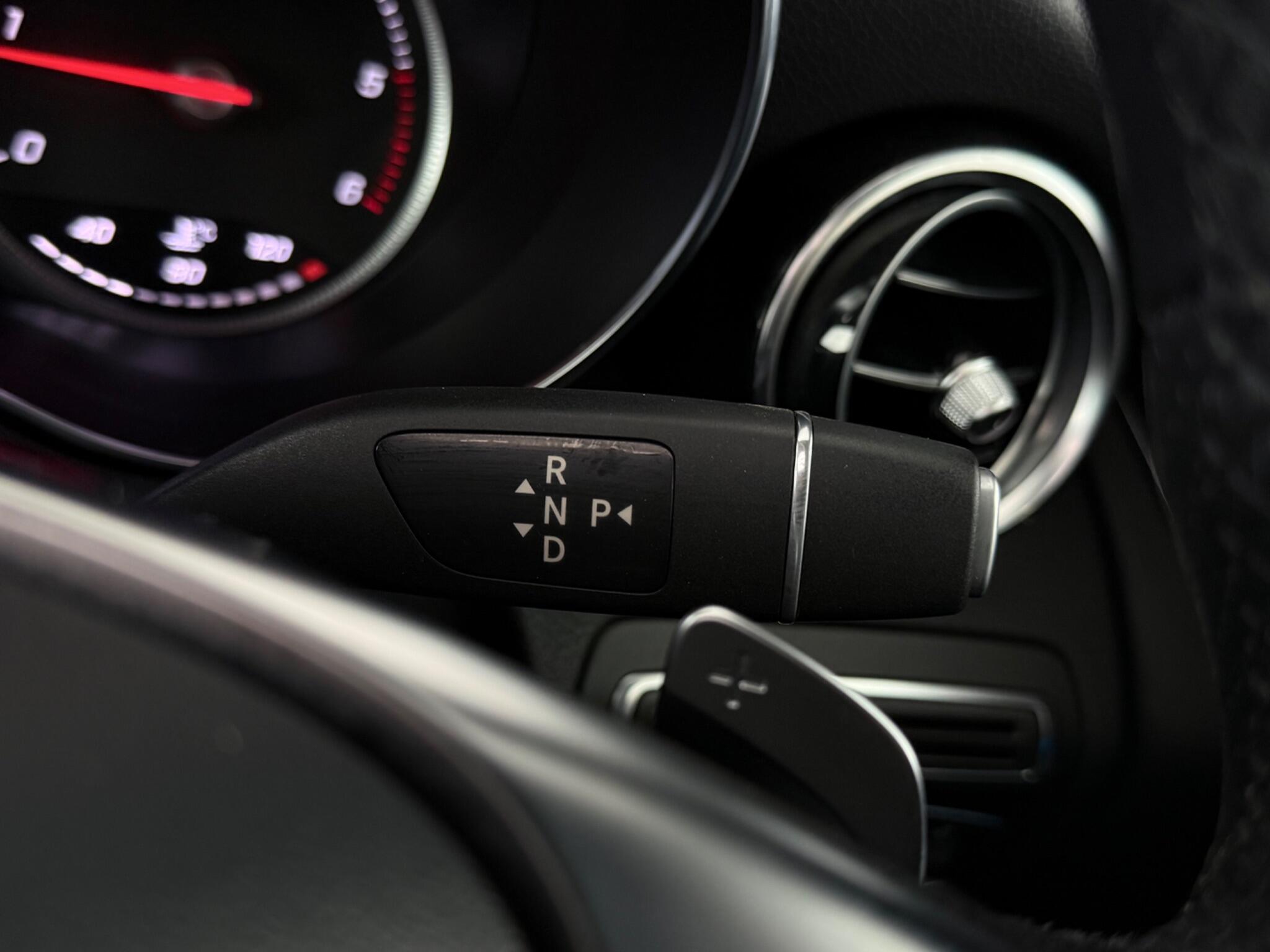 Mercedes-Benz GLC view 19