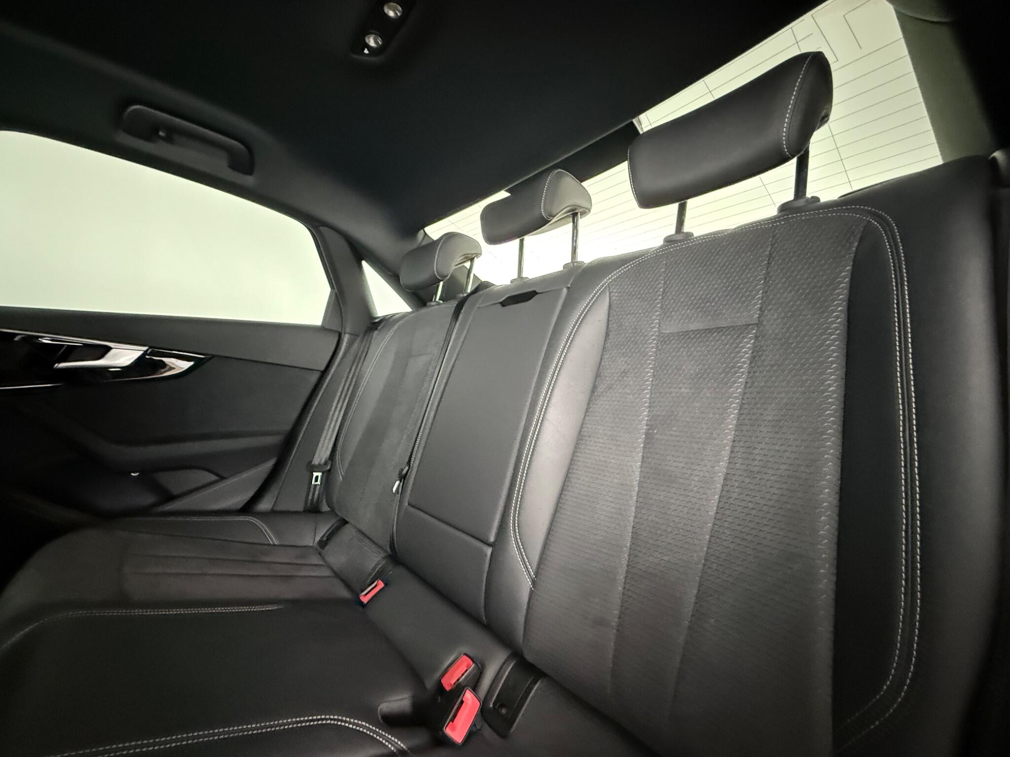 Audi A4 view 21