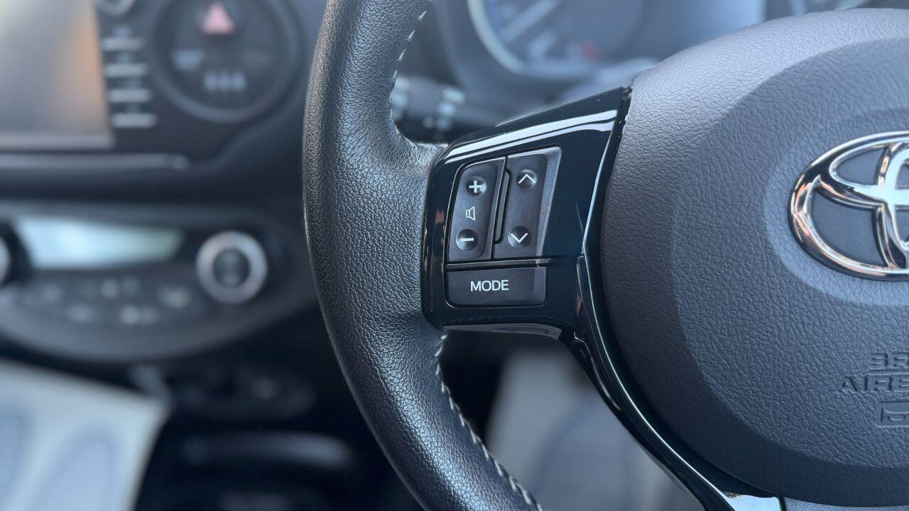 Toyota Yaris view 17