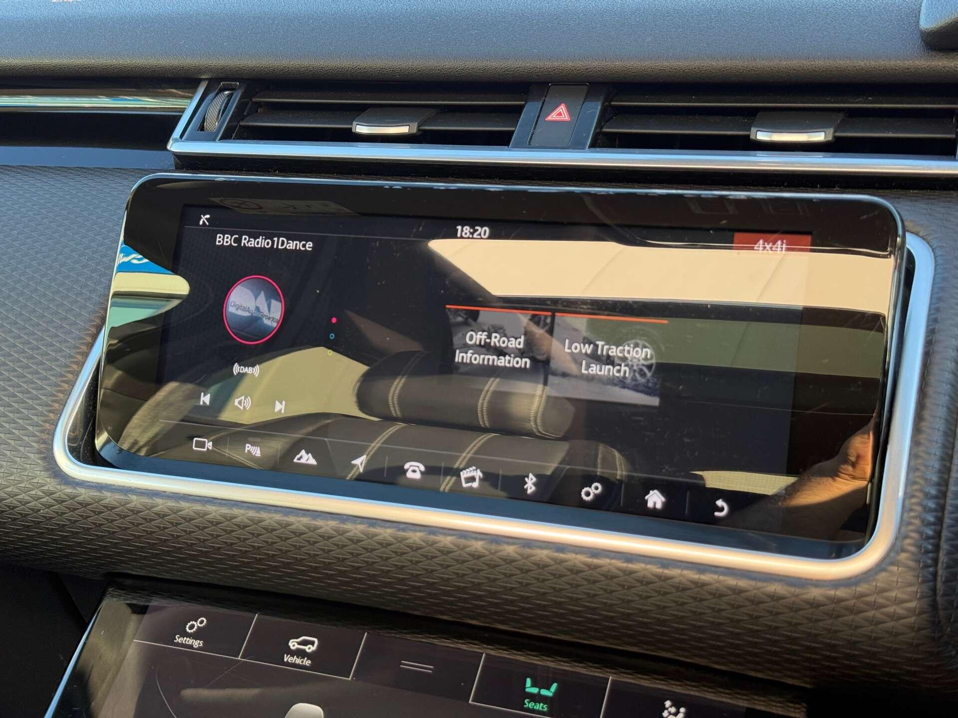 Land Rover Range Rover Velar view 67
