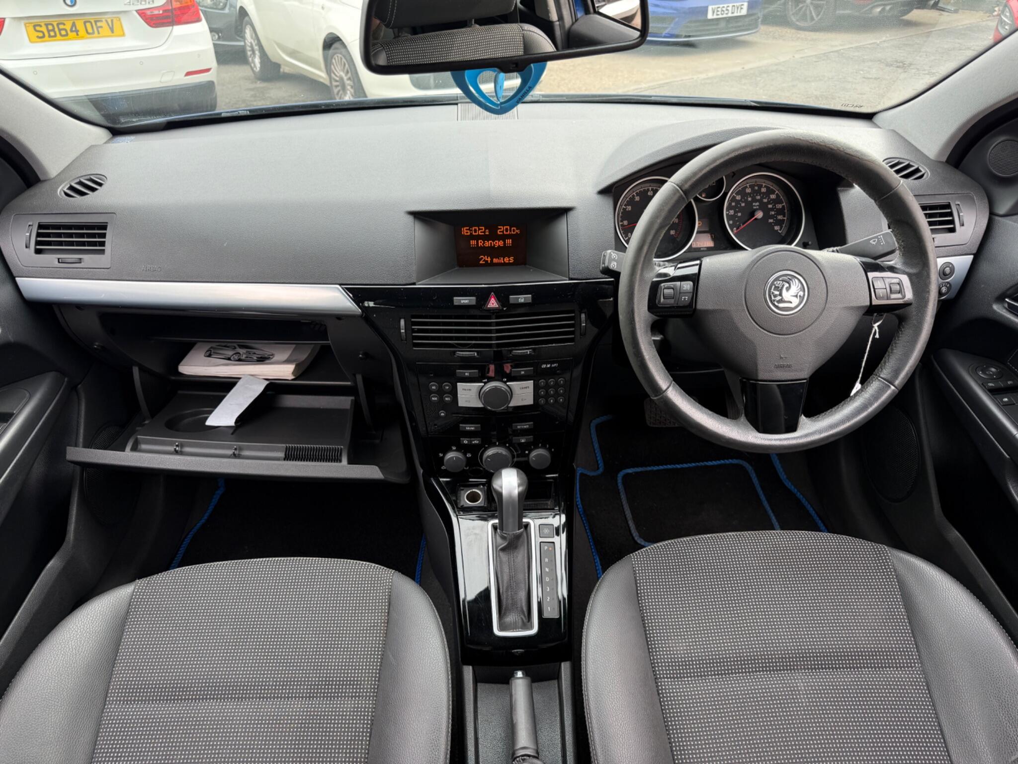 Vauxhall Astra - Image 43