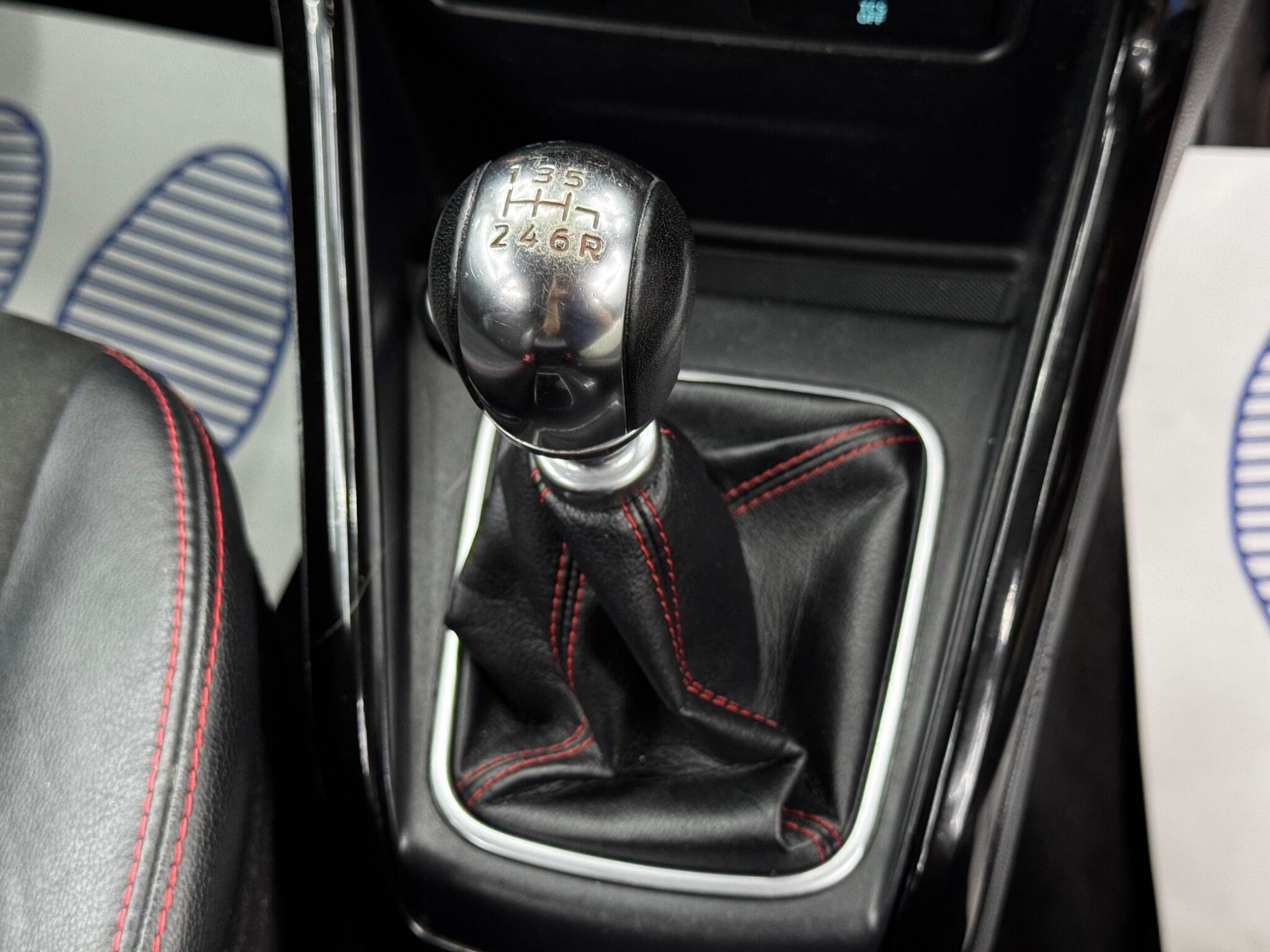 Ford Ecosport view 24