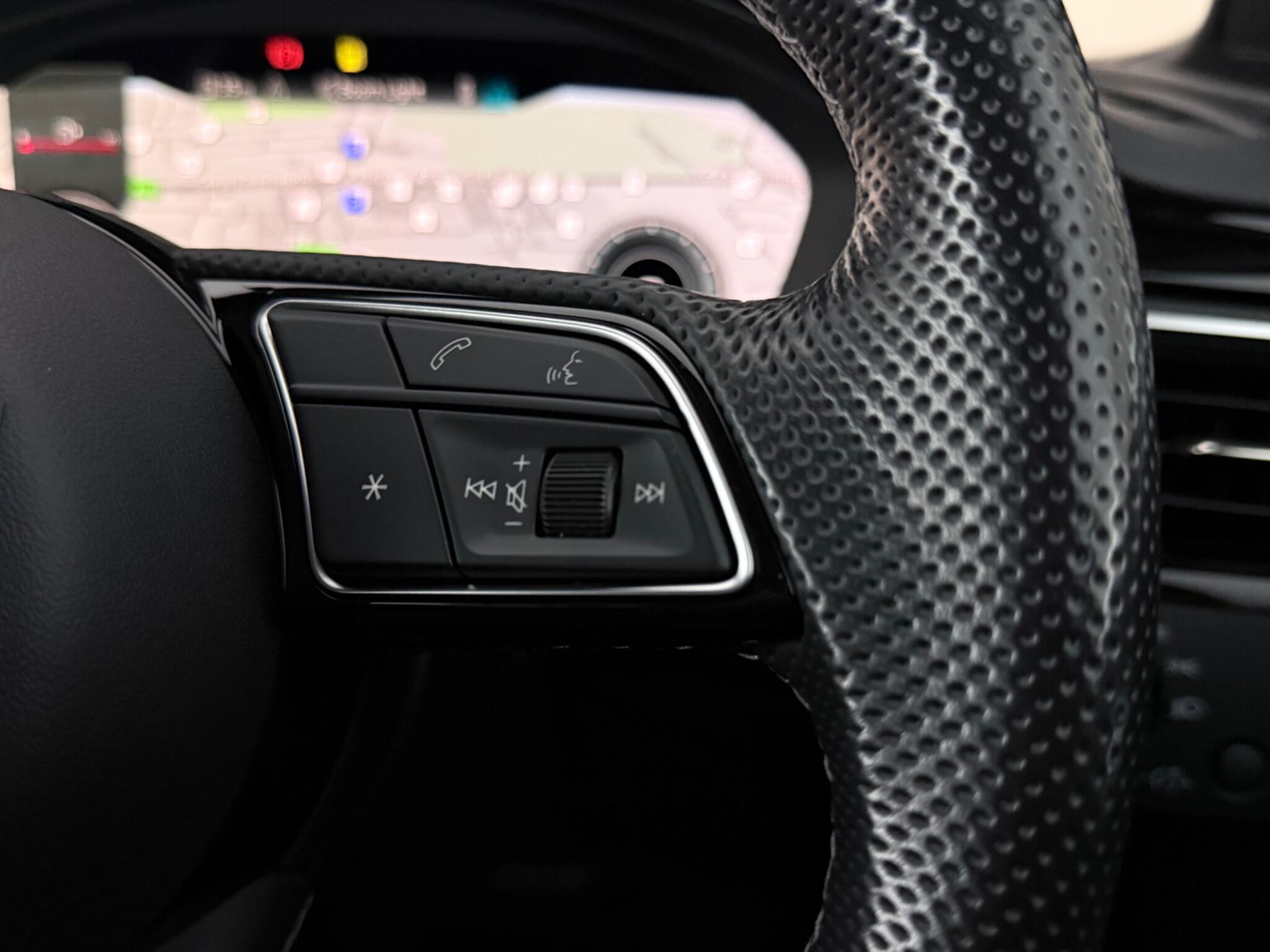 Audi A4 view 17