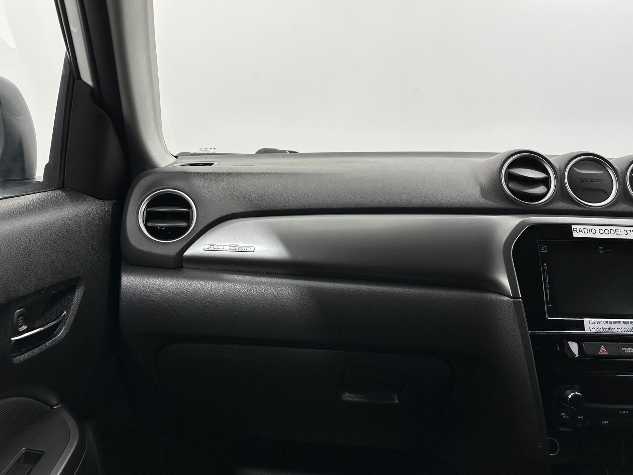 Suzuki Vitara view 27