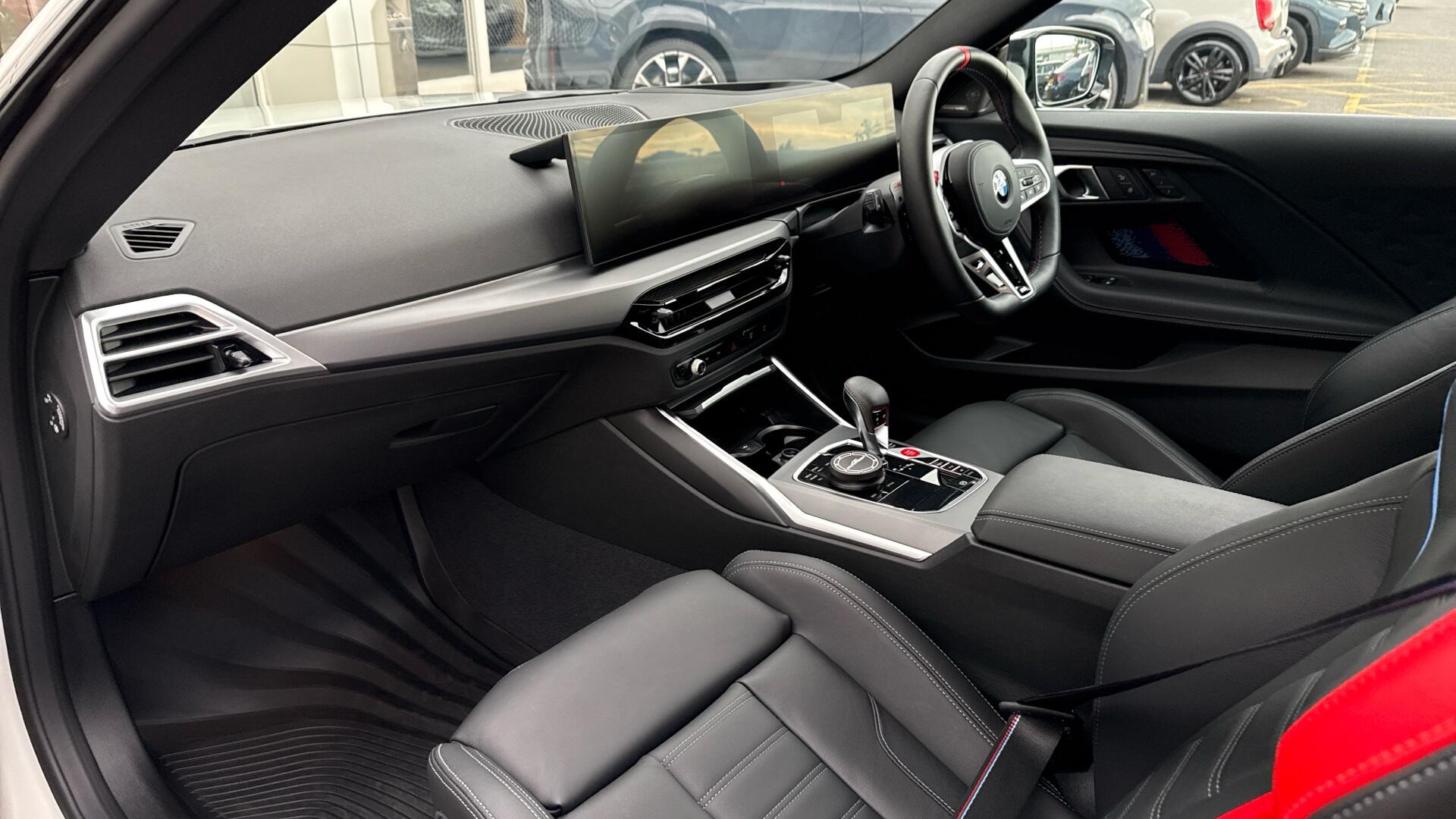 BMW M2 view 7