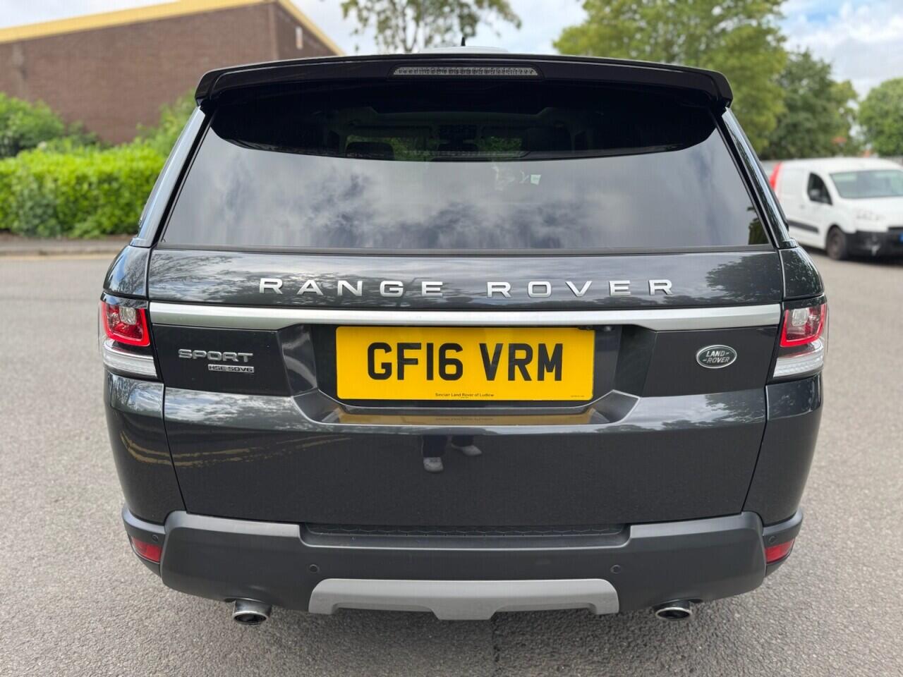 Land Rover Range Rover Sport view 3