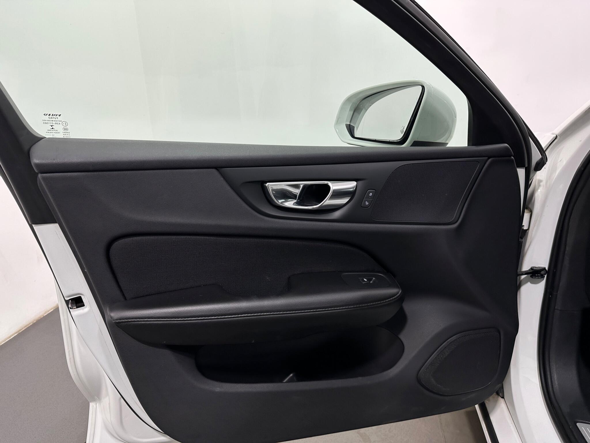 Volvo V60 view 35