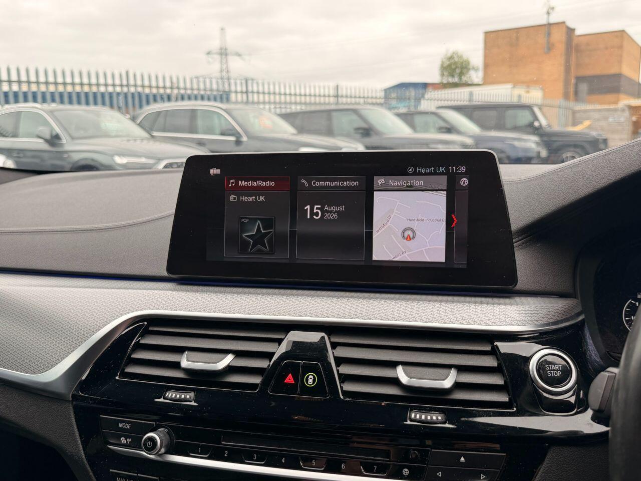 BMW 5 Series view 23