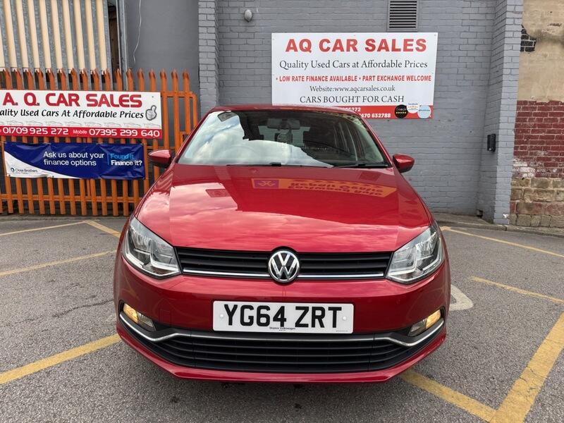 Volkswagen Polo view 2