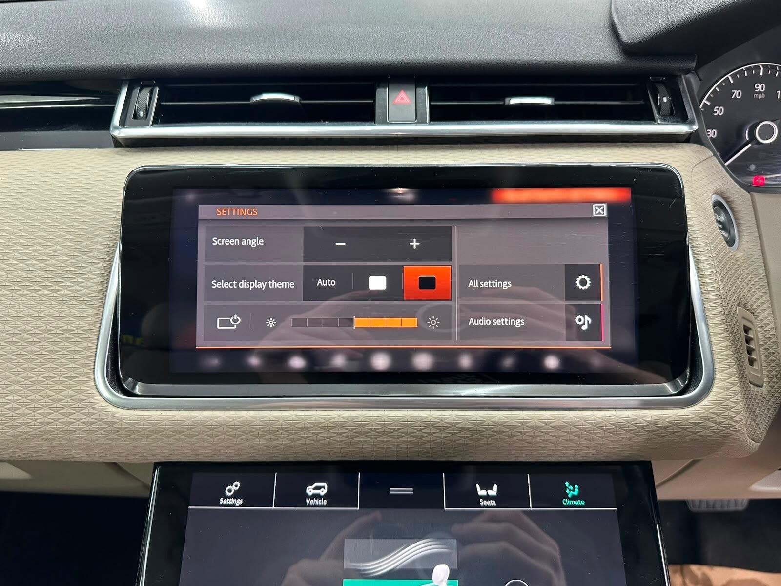 Land Rover Range Rover Velar view 39