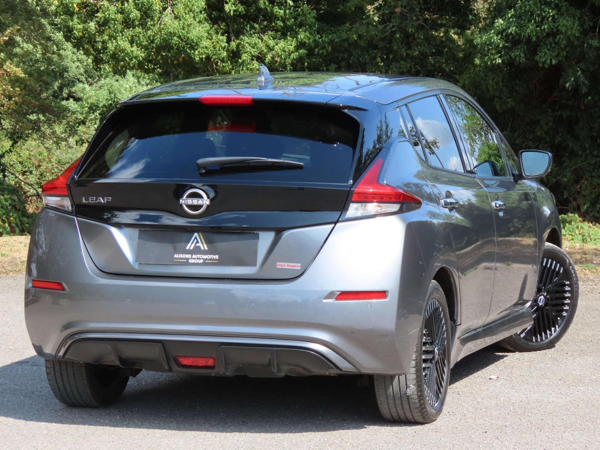 Nissan Leaf view 4