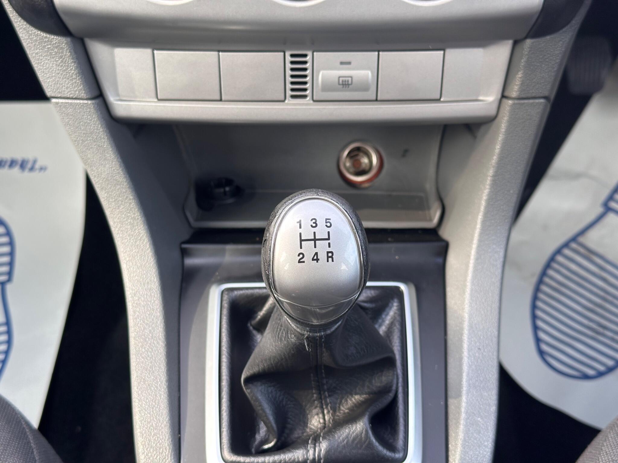 Ford Focus view 35