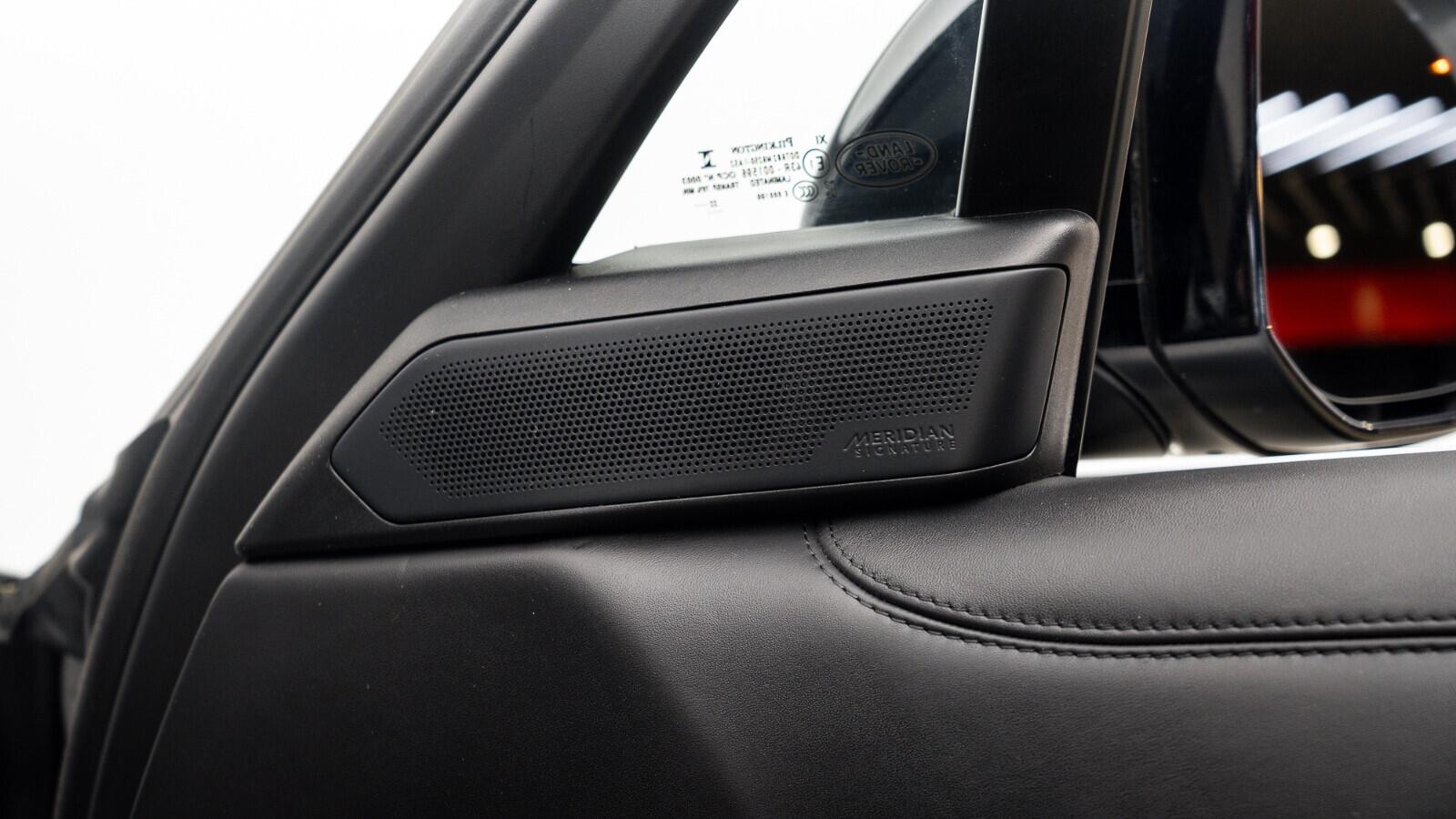 Land Rover Range Rover view 40
