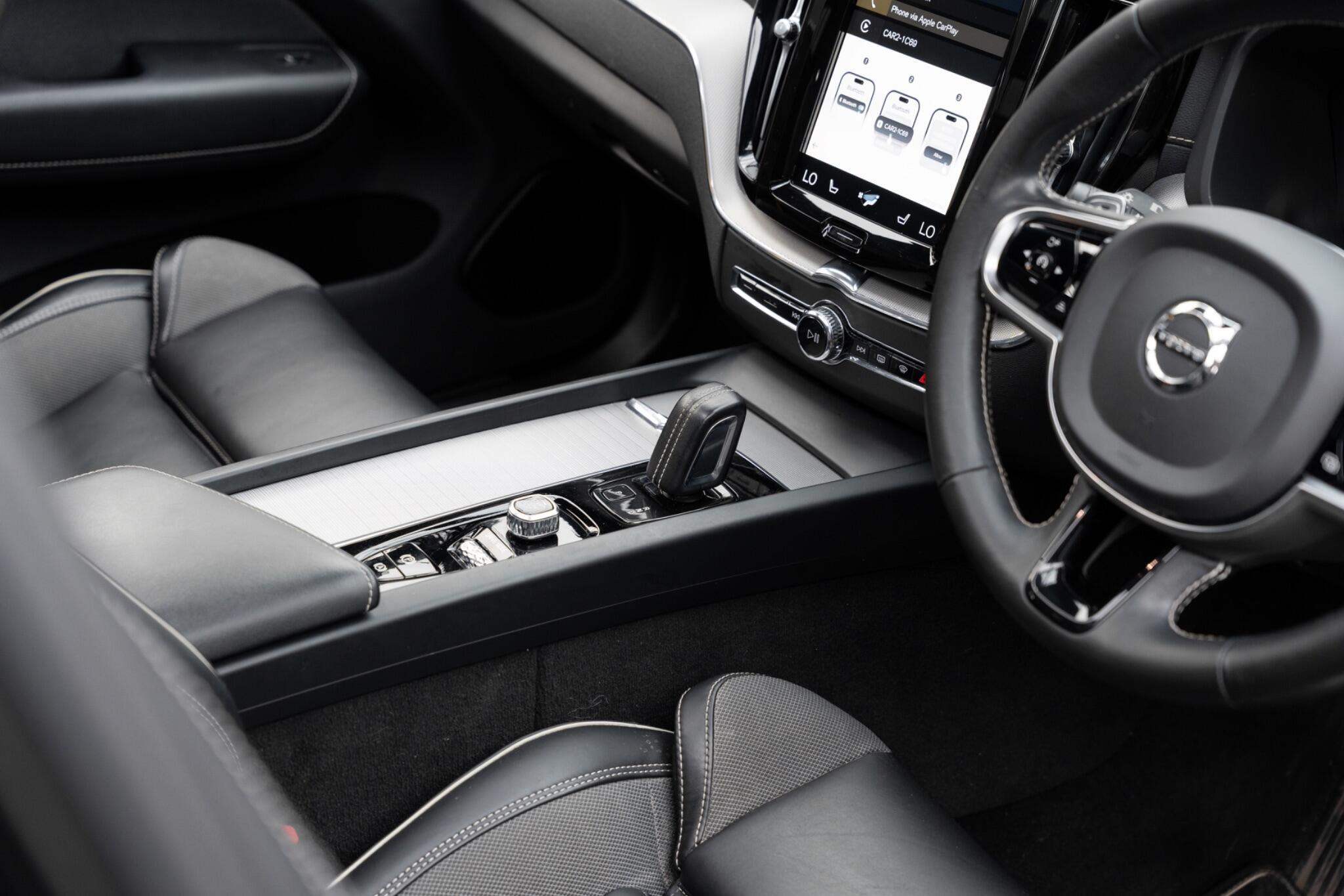 Volvo XC60 view 26