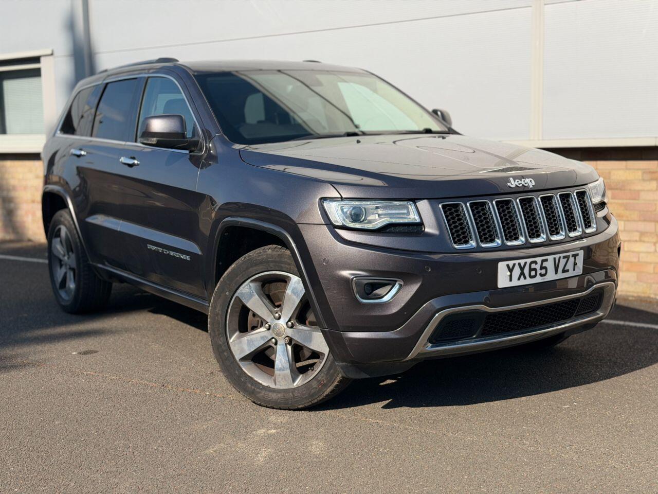 Jeep Grand Cherokee view 11