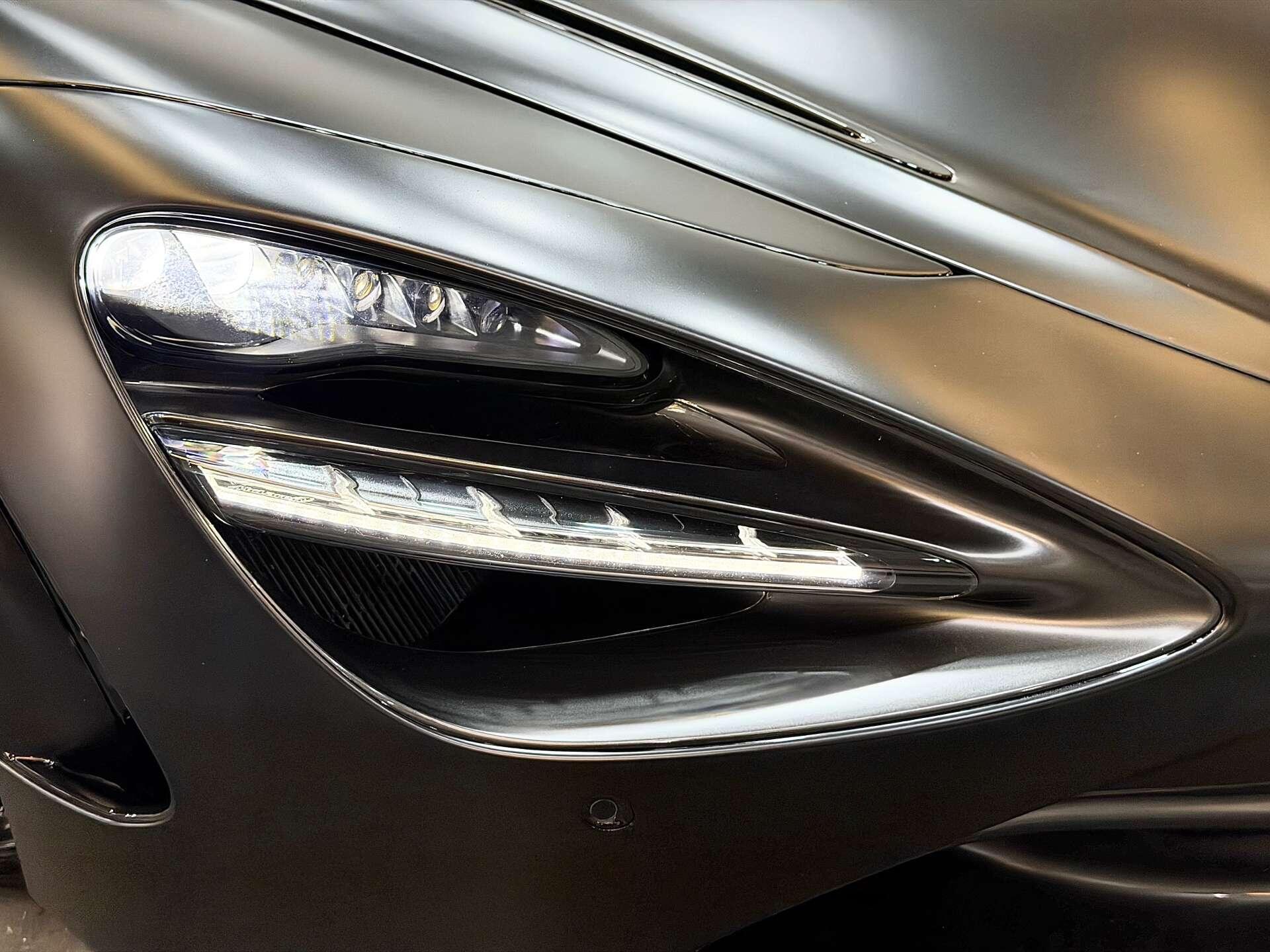 Mclaren 720s view 33