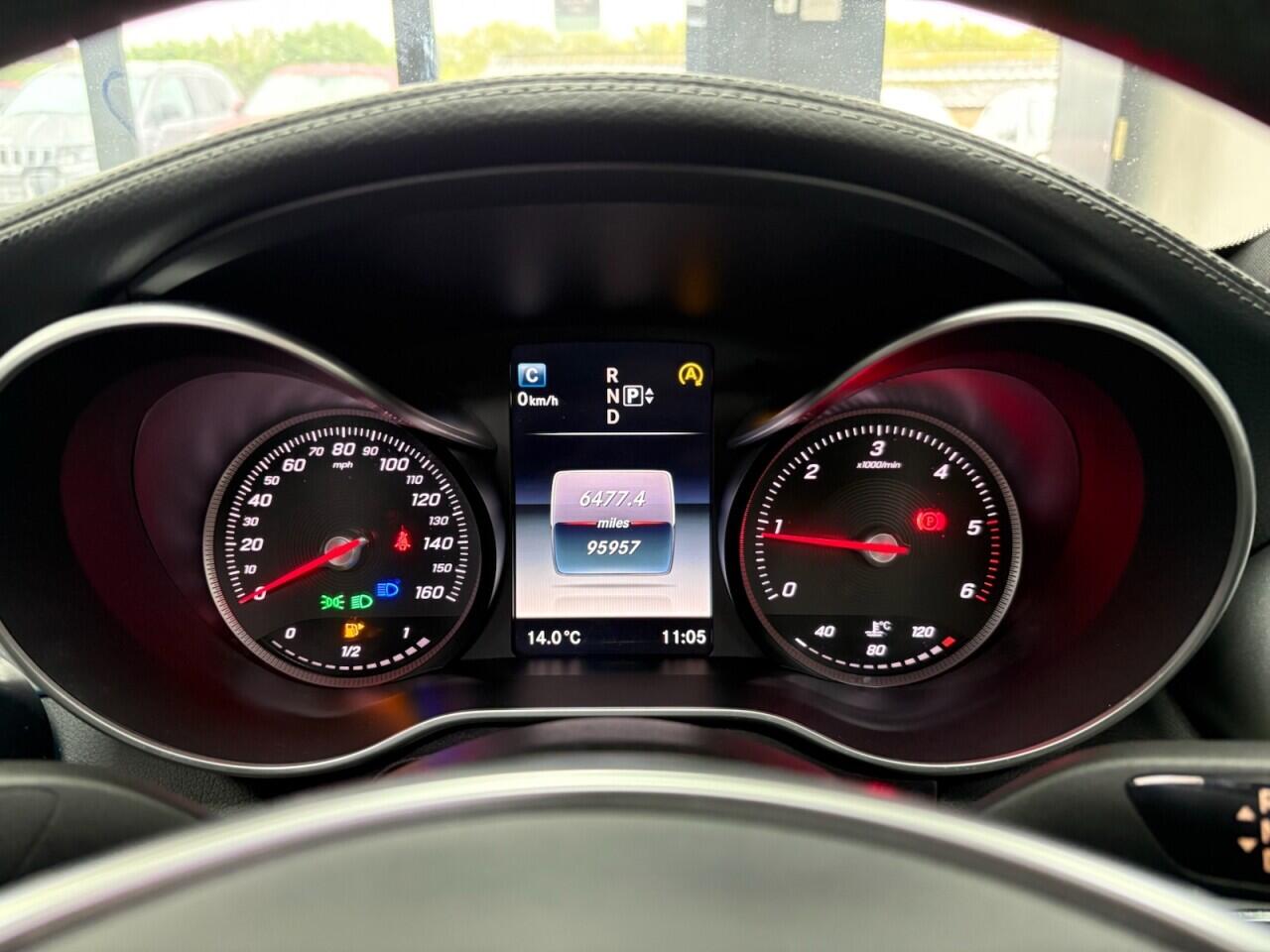 Mercedes-Benz C-Class view 20