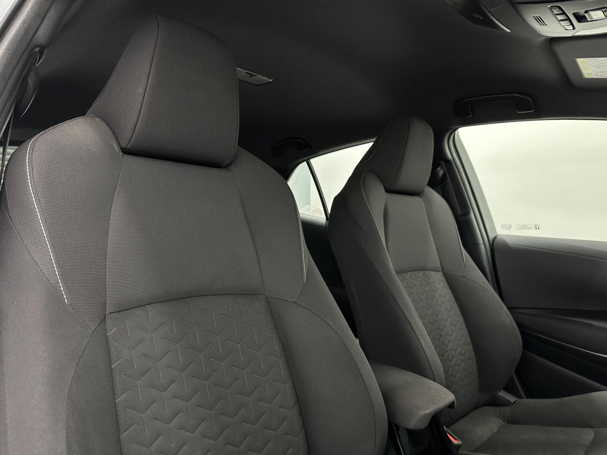Toyota Corolla view 33