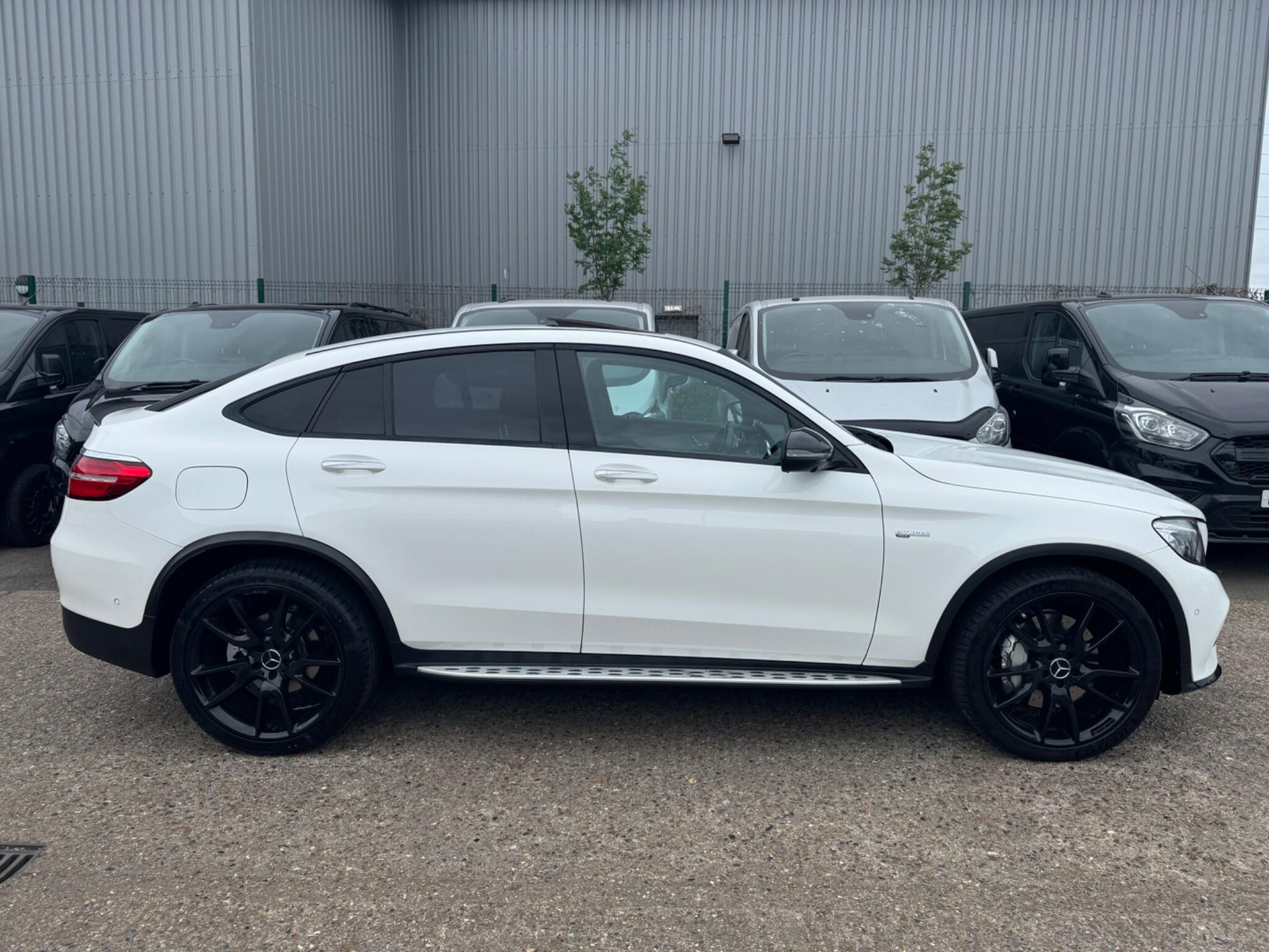 Mercedes-Benz GLC view 13