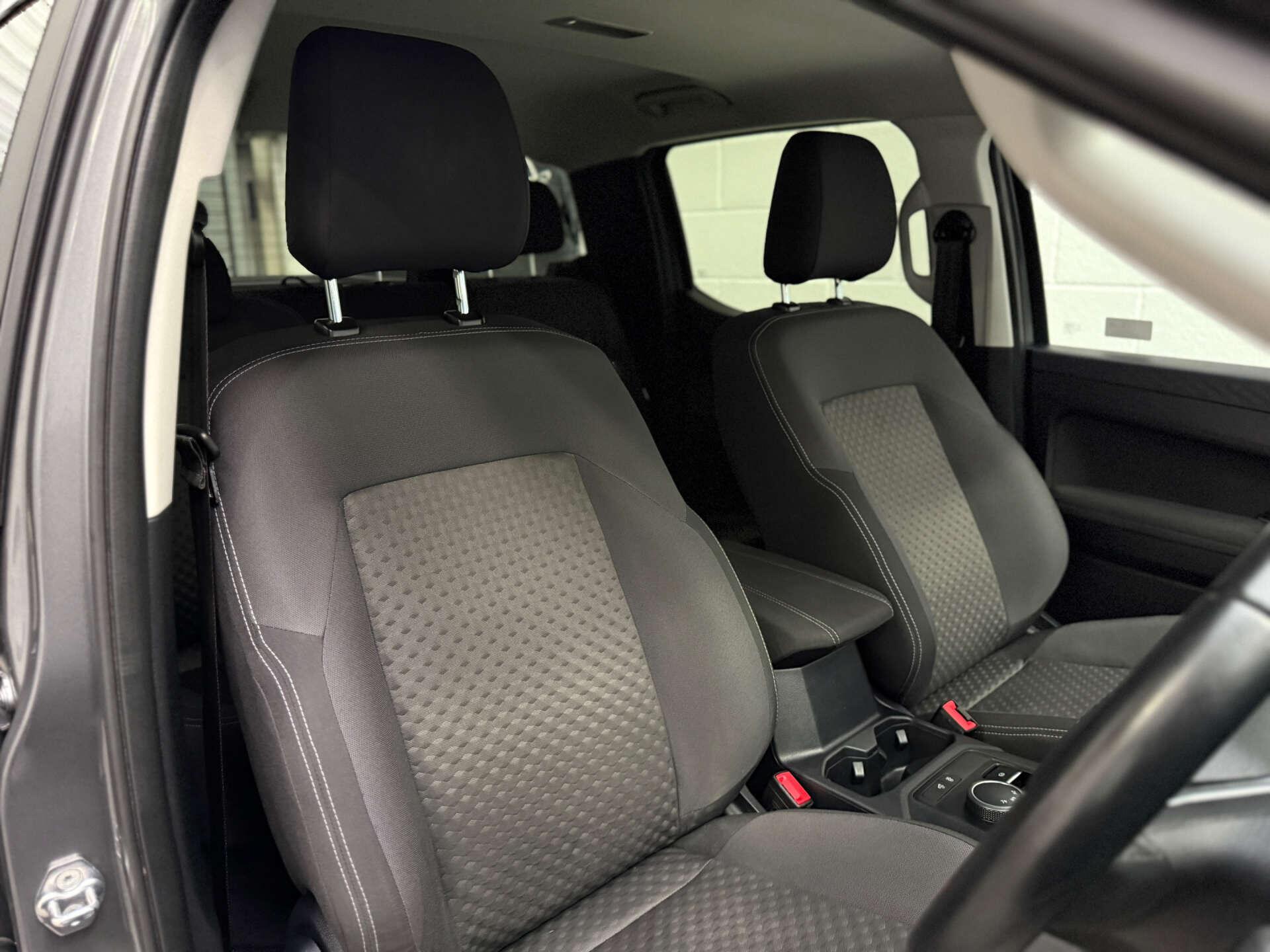 Volkswagen Amarok view 15