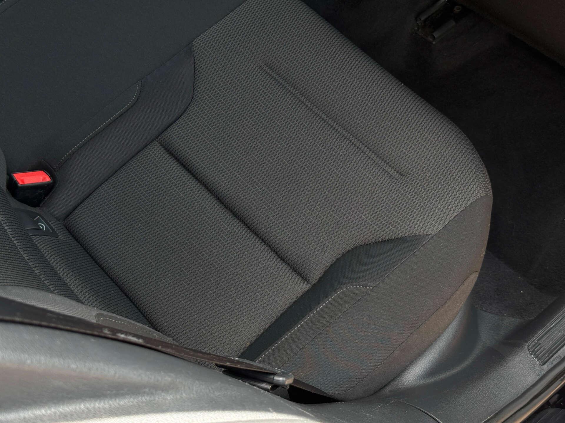 Volkswagen Golf view 59