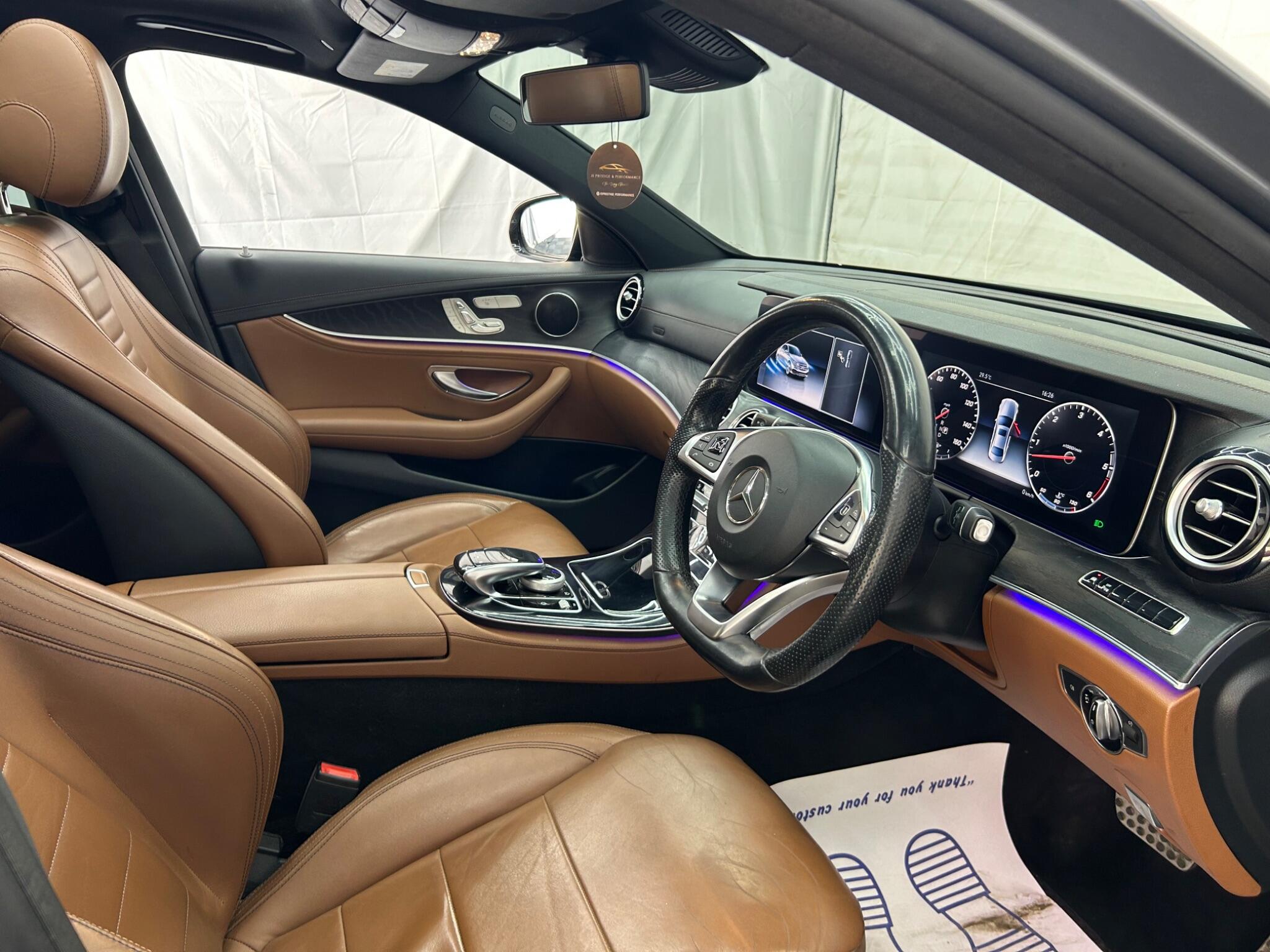 Mercedes-Benz E Class view 58