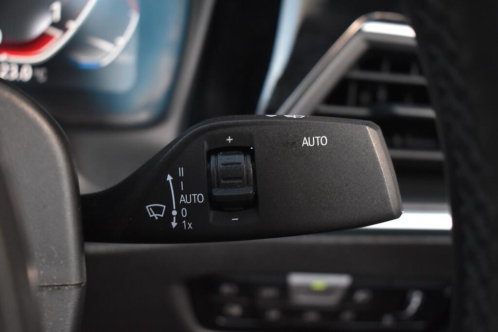 BMW 3 Series view 52