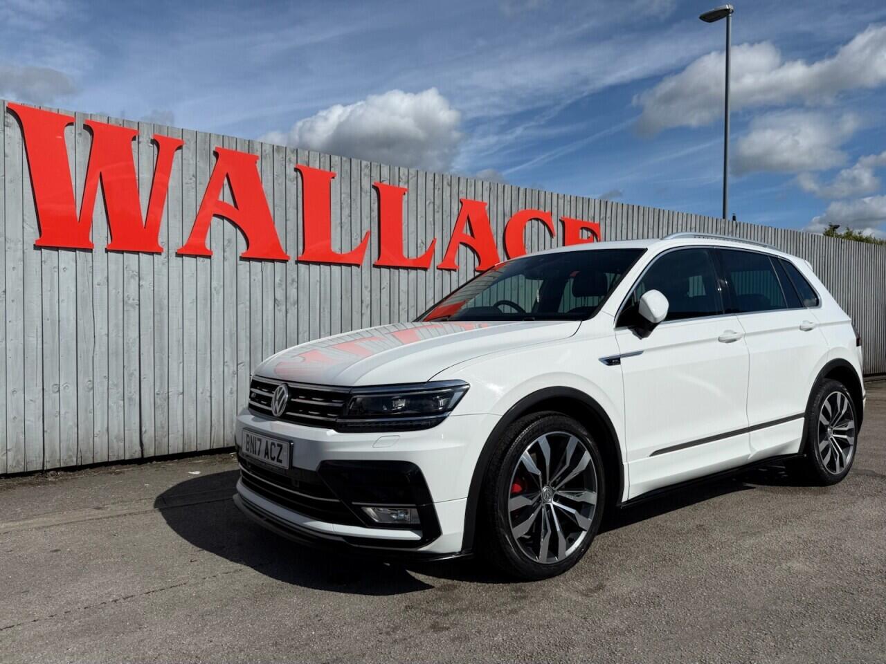 Volkswagen Tiguan view 8