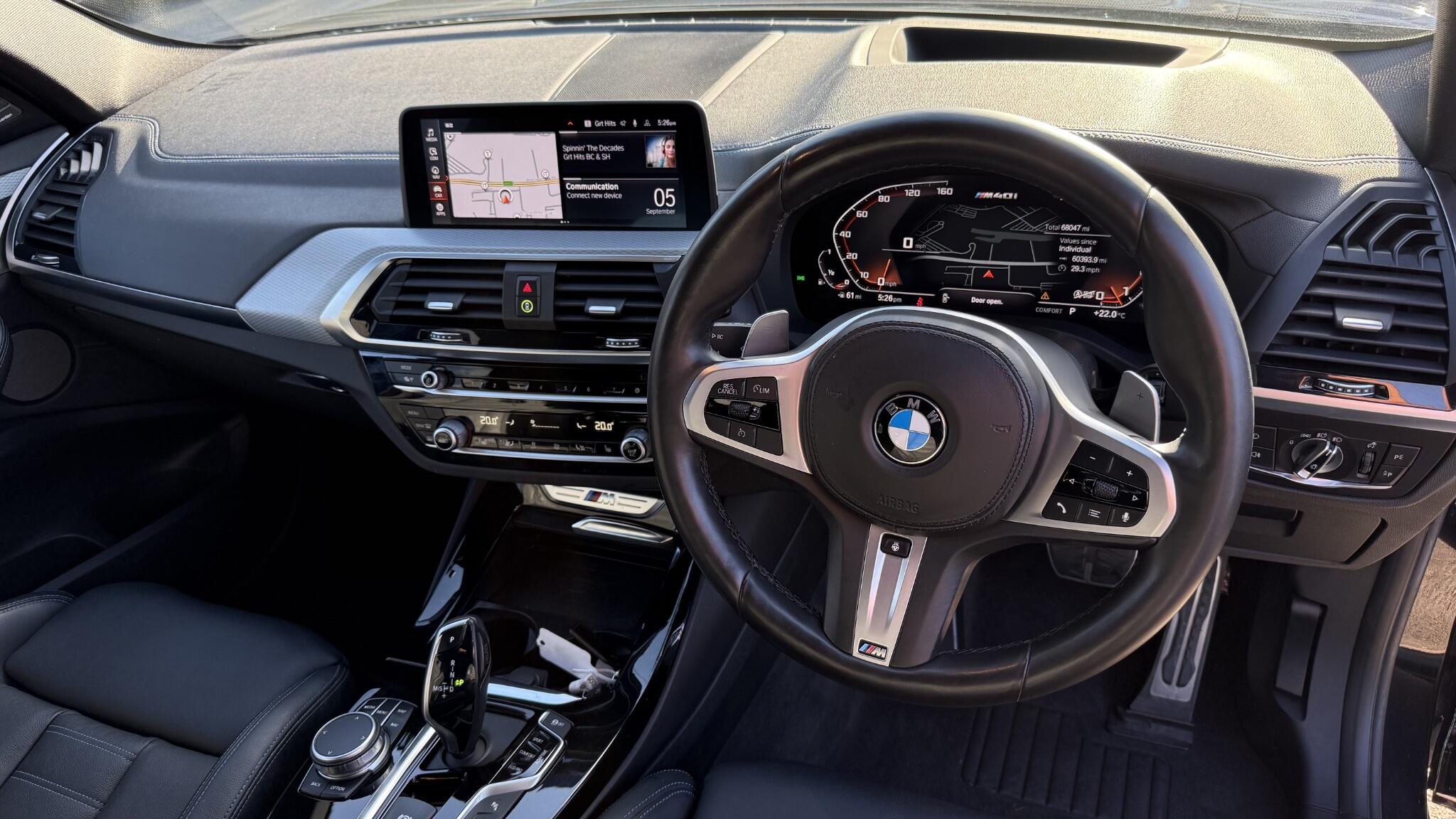BMW X3 view 24