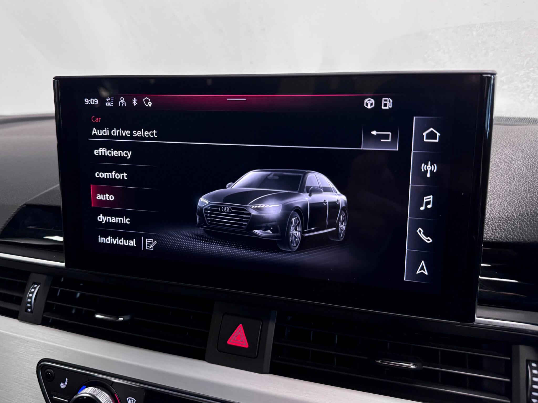 Audi A4 view 46