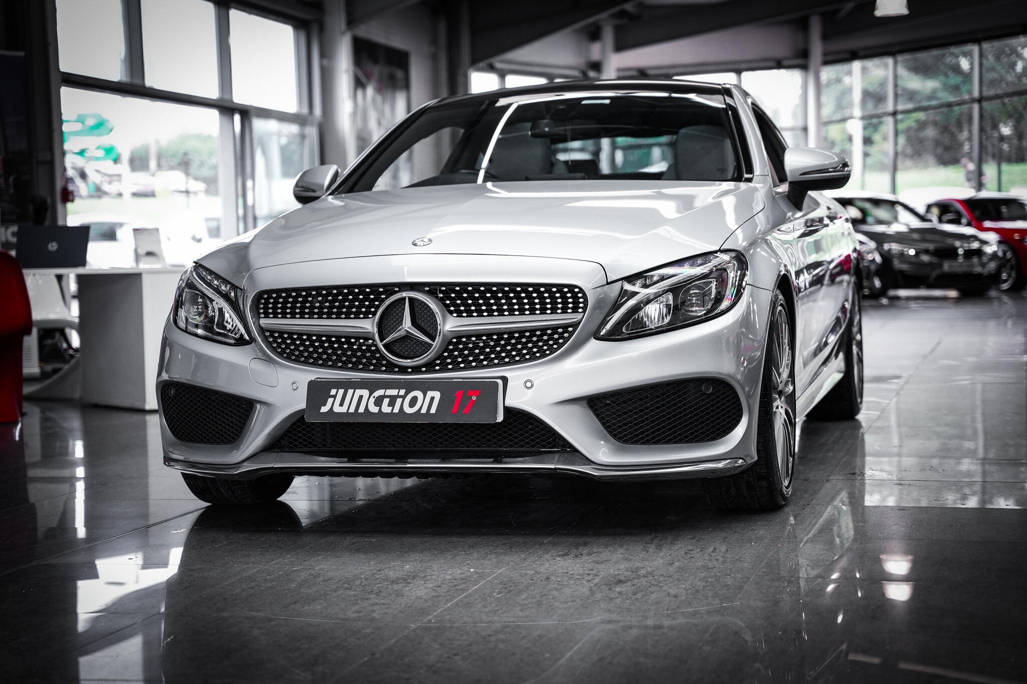Mercedes-Benz C-Class view 13