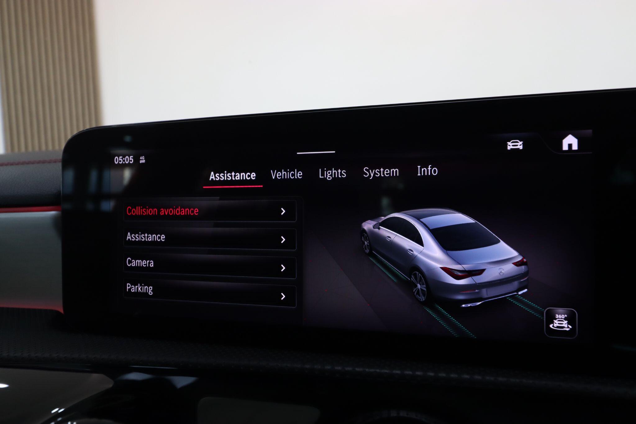Mercedes-Benz Cla view 36